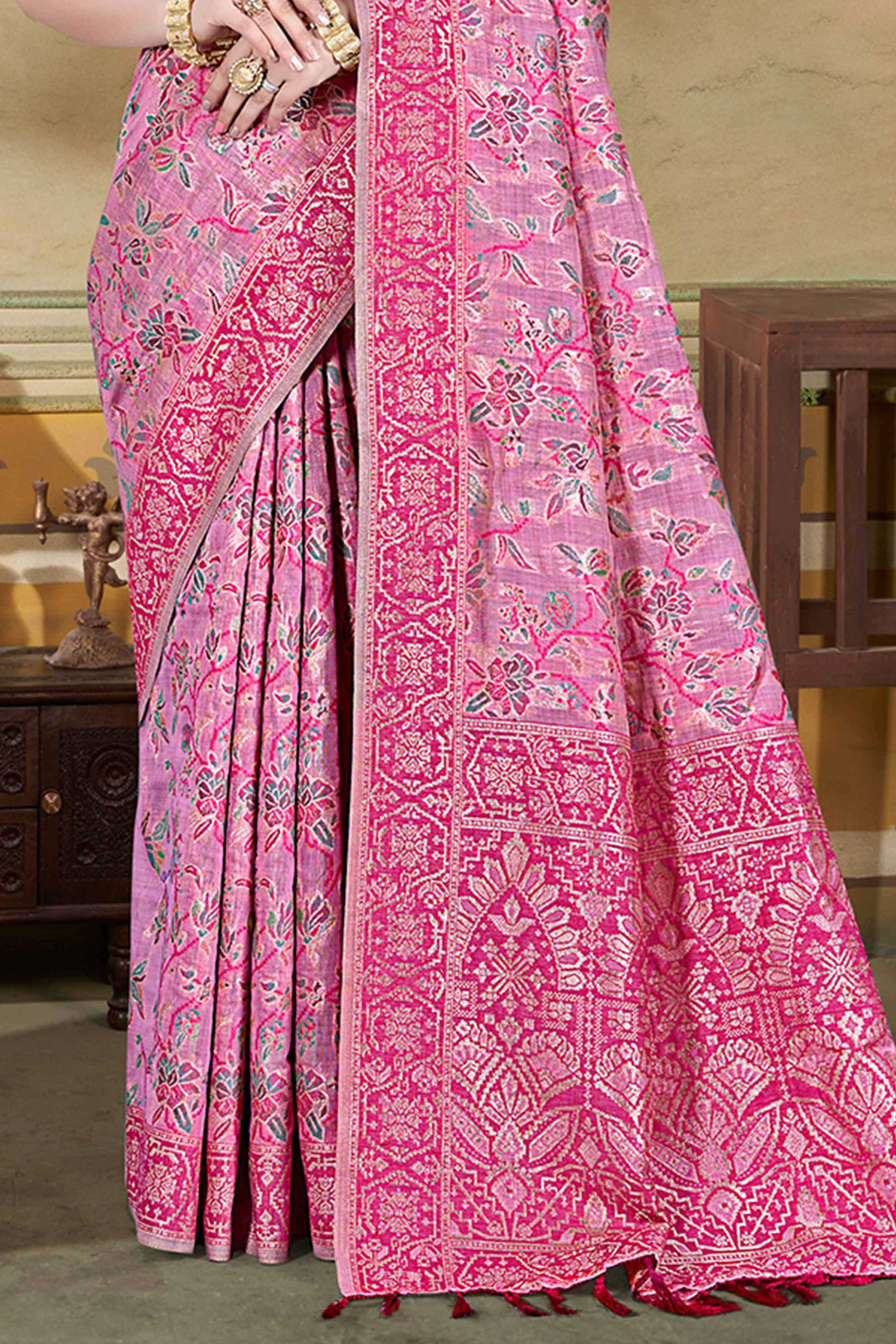 Alluring Pink Floral Zari Weaving Cotton Silk Saree With Graceful Tassel Pallu - Image 4