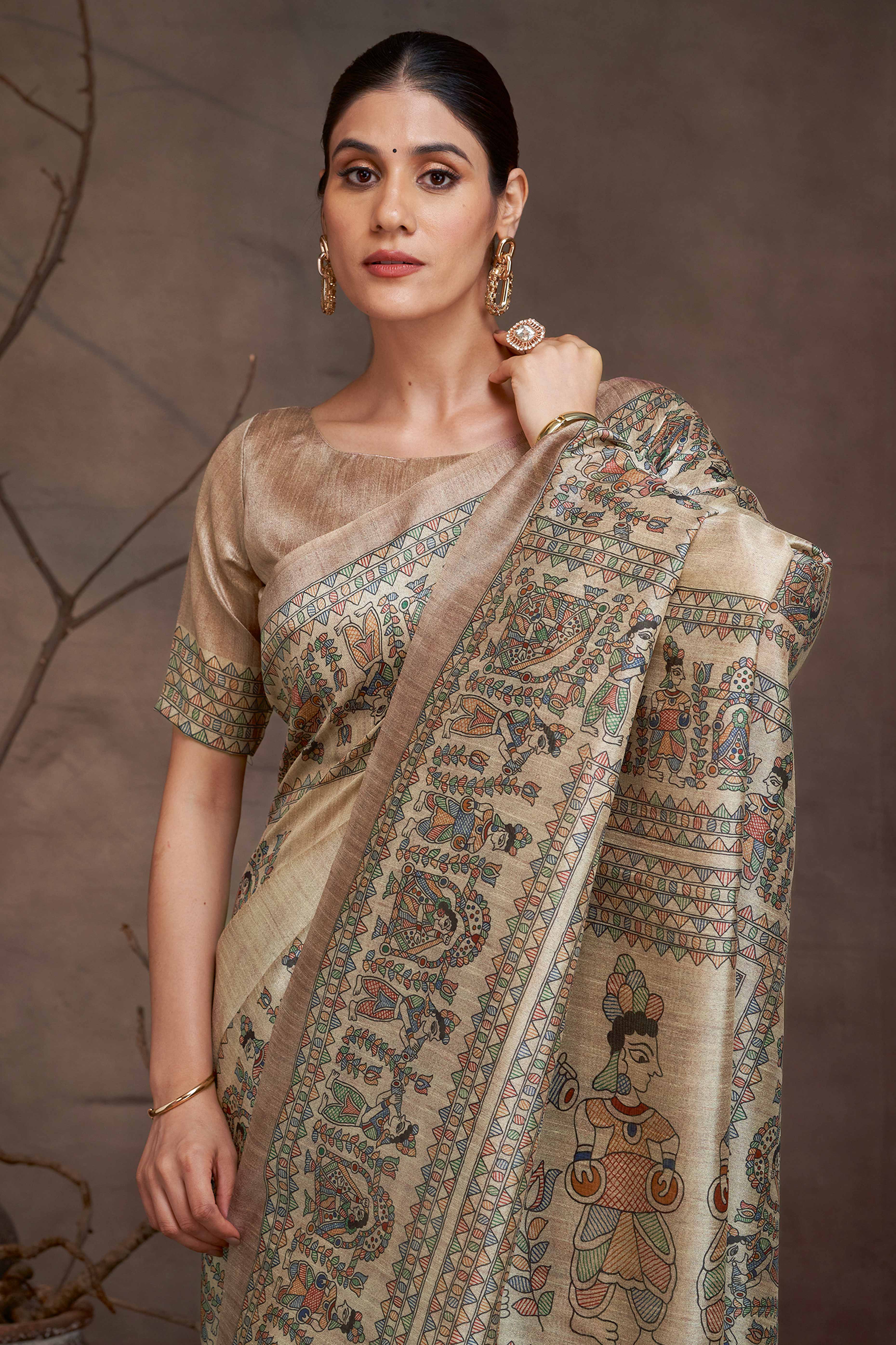 Art Inspired Beige Cotton Silk Saree with Floral Madhubani Touch - Image 4