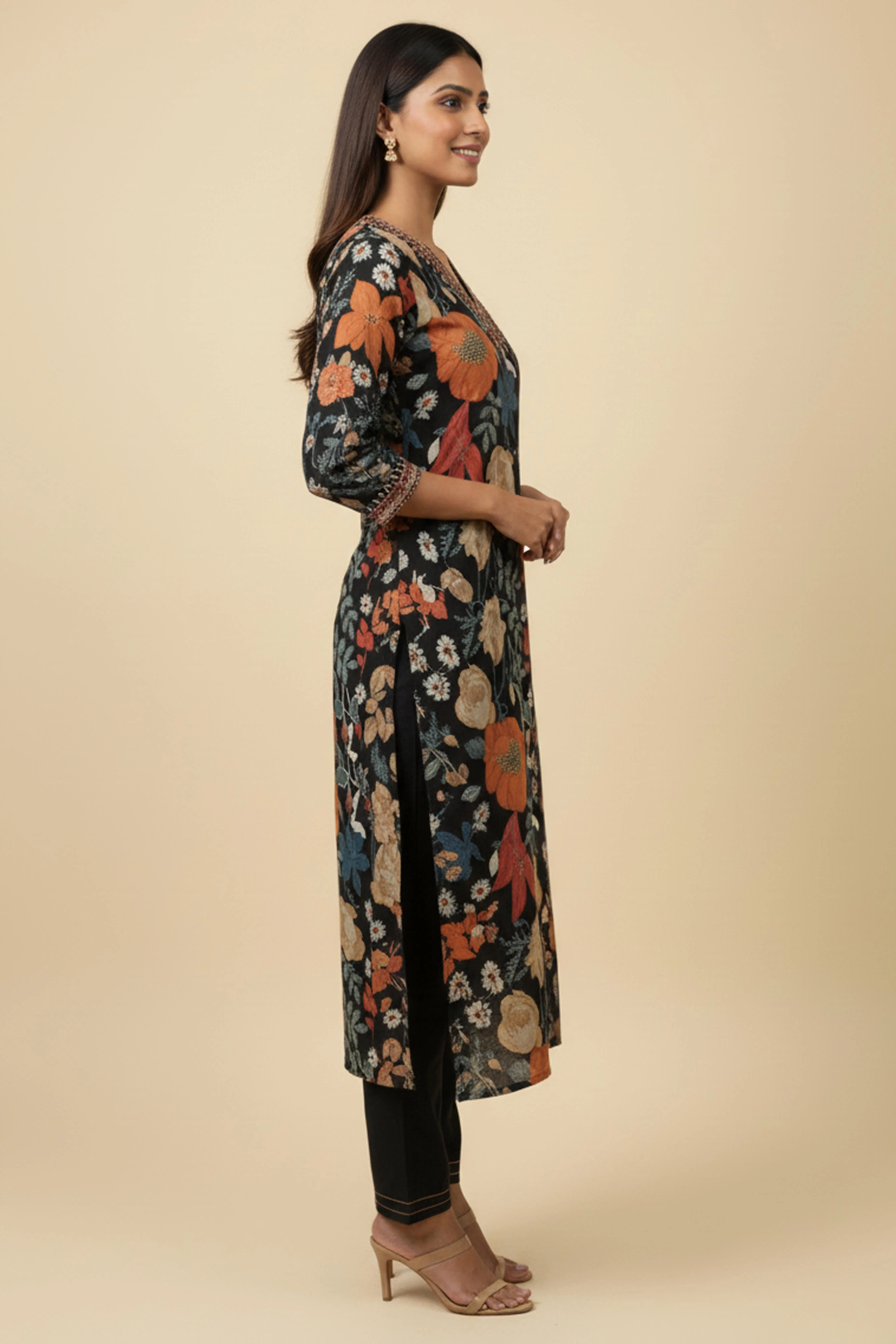 Beautiful Black Mulmul Chanderi Straight Cut Salwar Suit with Floral Prints for Festive Elegance - Image 4