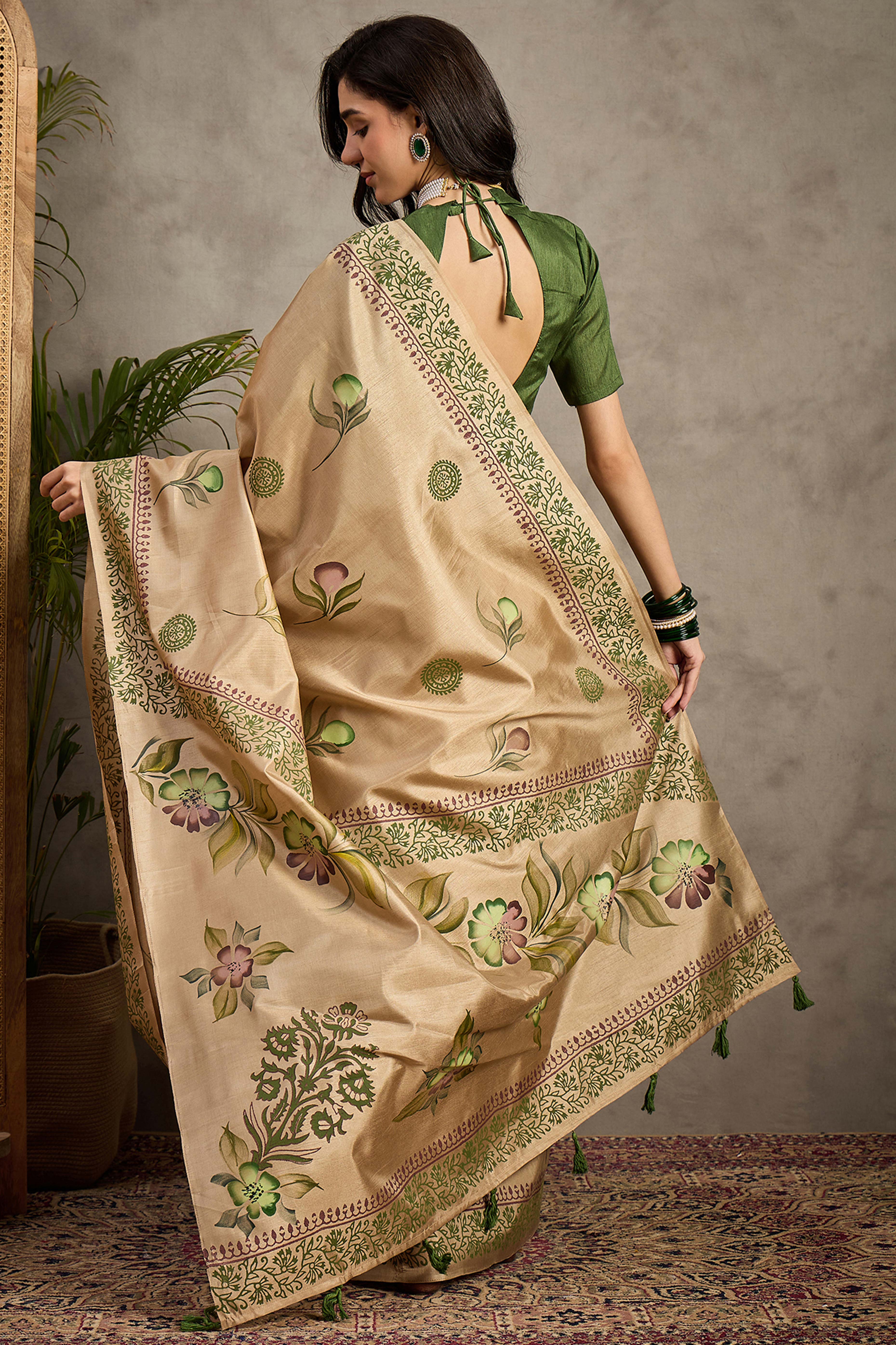 Beige Blossom Printed Kozi Cotton Silk Saree Adorned With Stylish Tassel Detailing Pallu - Image 6