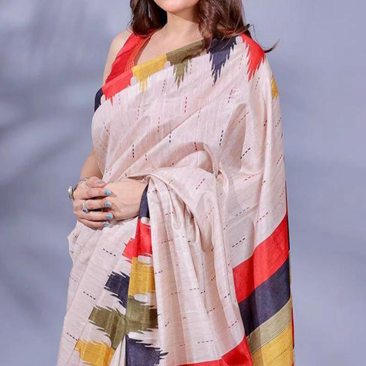Beige Digital Printed Tussar Silk Saree - Image 2