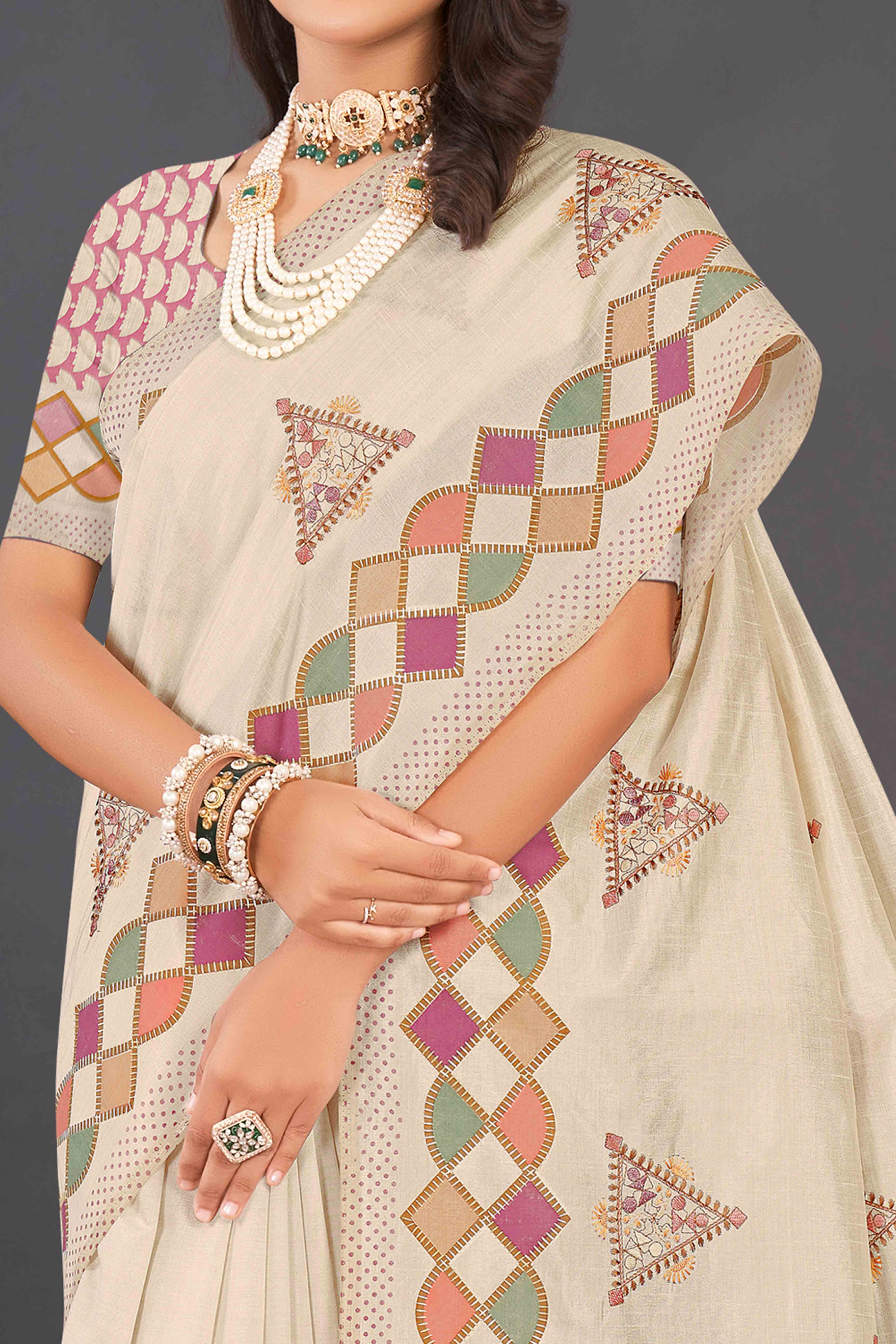 Beige Embroidered Linen Saree With Intricate Kantha Work & Tassel Border - Image 2
