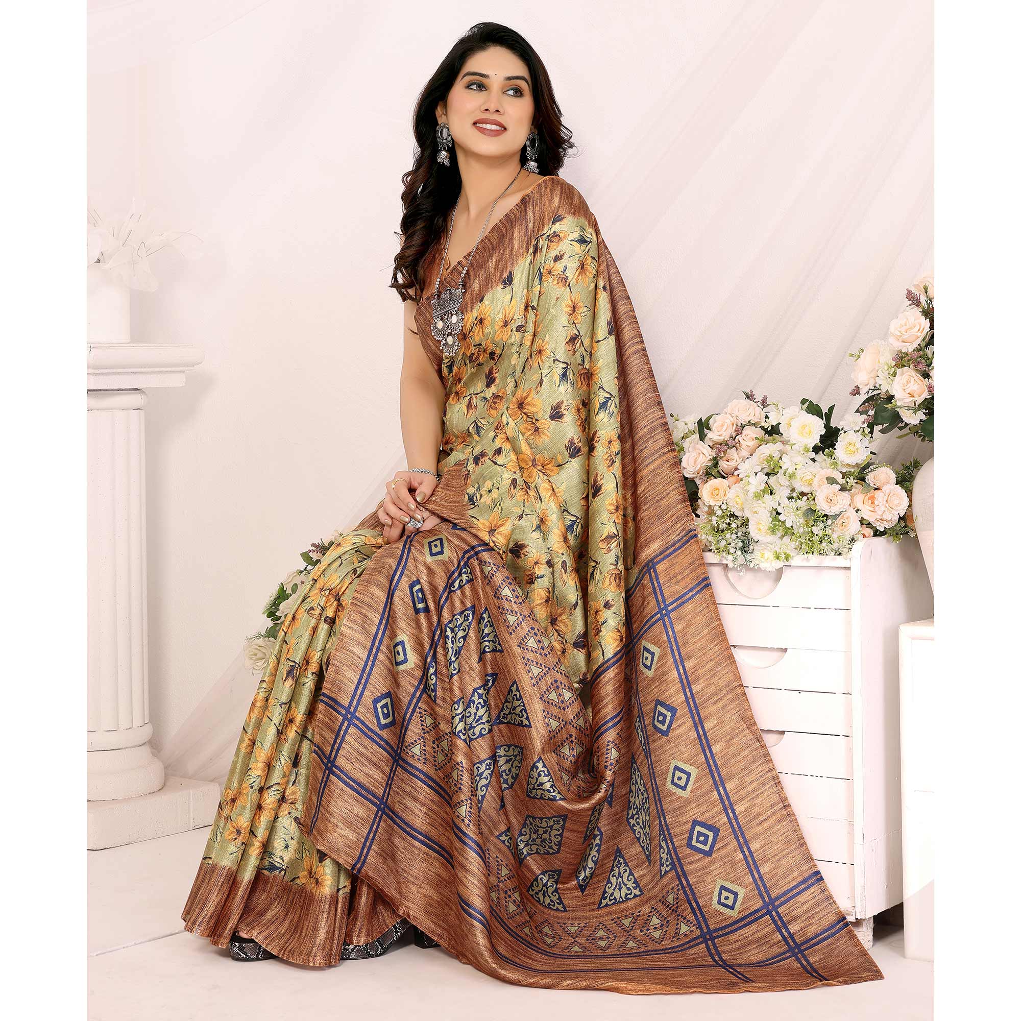 Beige Floral Printed Khadi Saree - Image 4