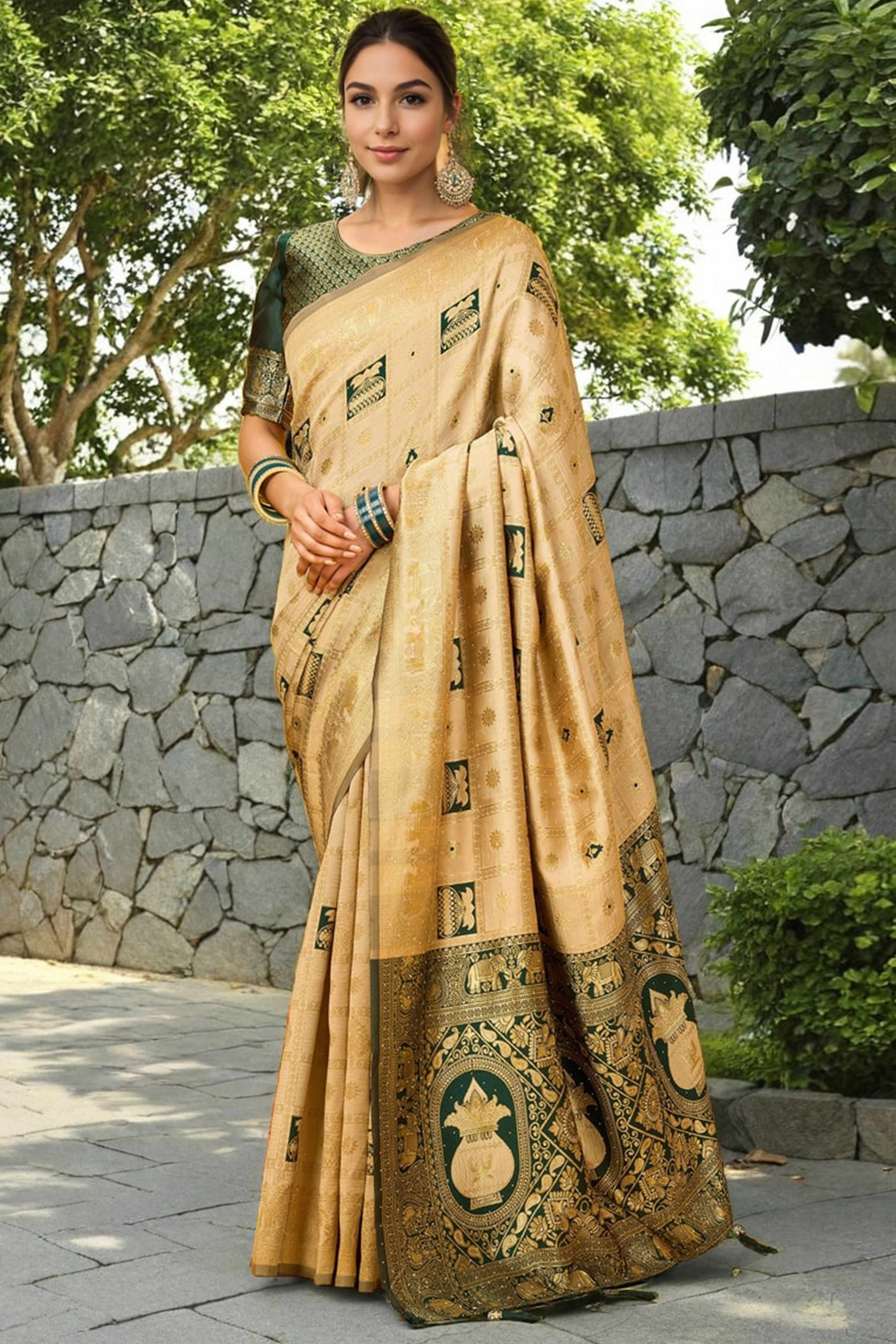 Beige Floral Weaving Paithani Saree In Soft Silk Accented With A Stylish Tassel Border Pallu - Image 3