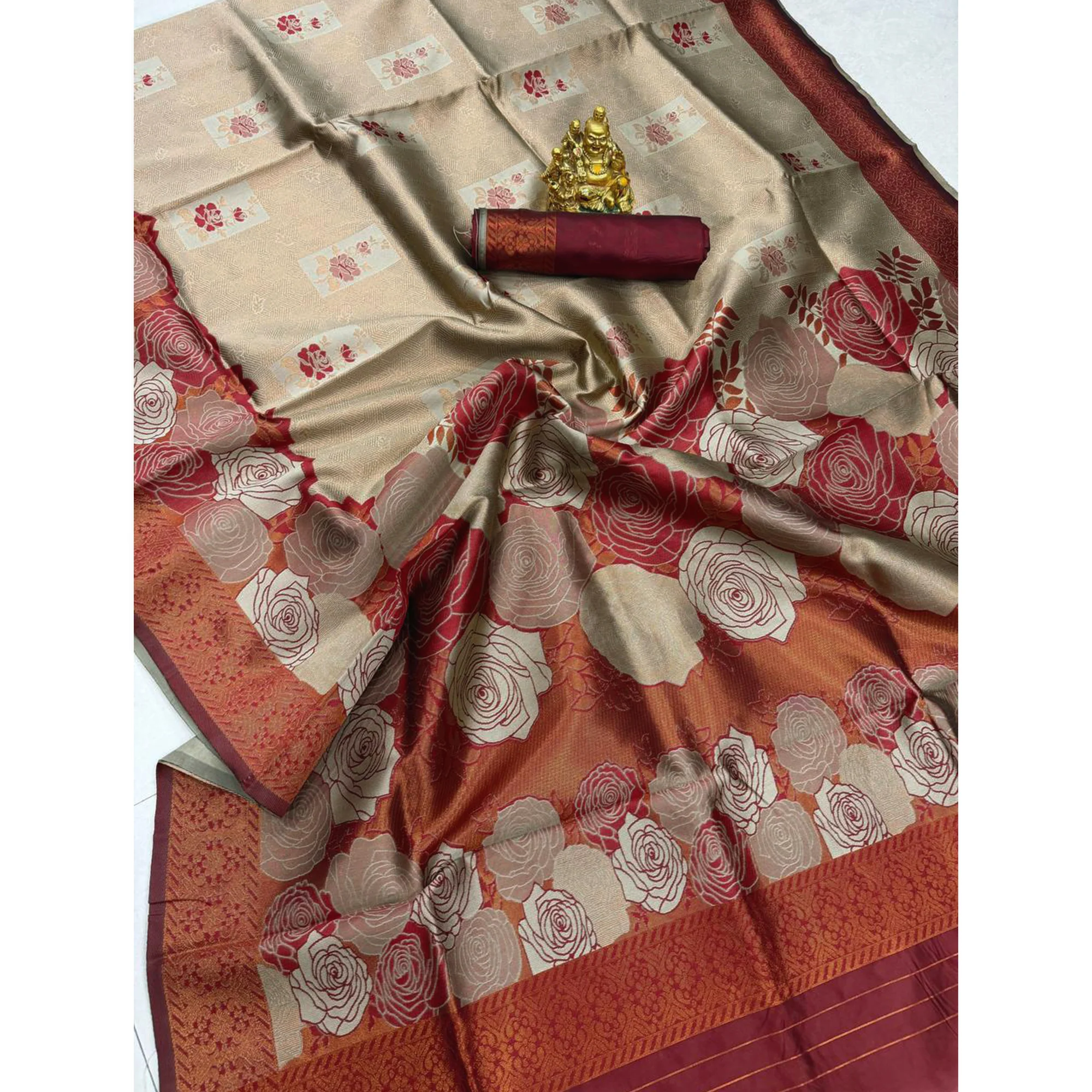 Beige Handloom Banarasi Silk Saree Enhanced with Artistic Floral Zari Weaving for Timeless Appeal - Image 4