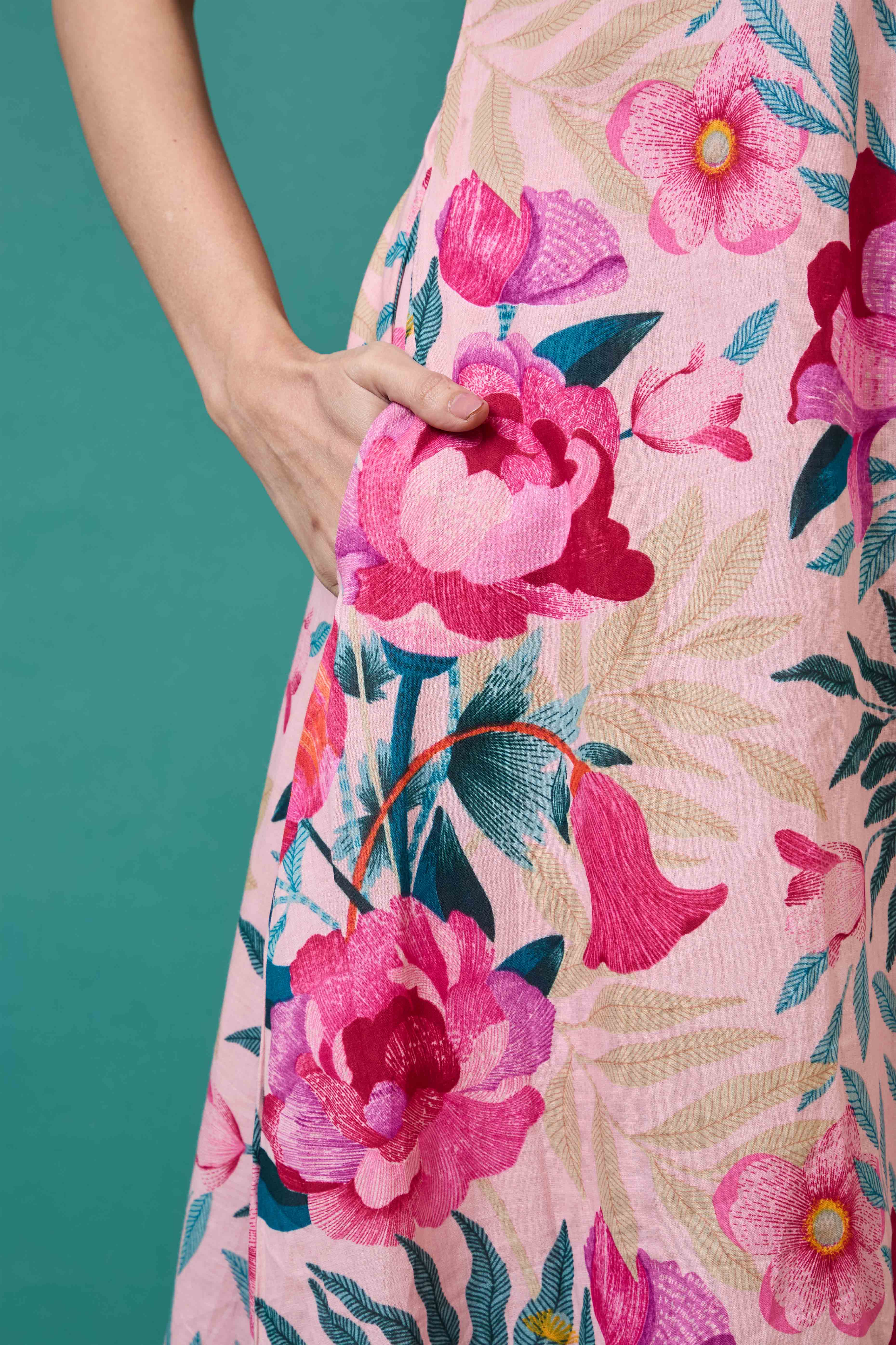 Bisque Beige Floral Printed Pure Cotton Co-Ord Set - Image 7