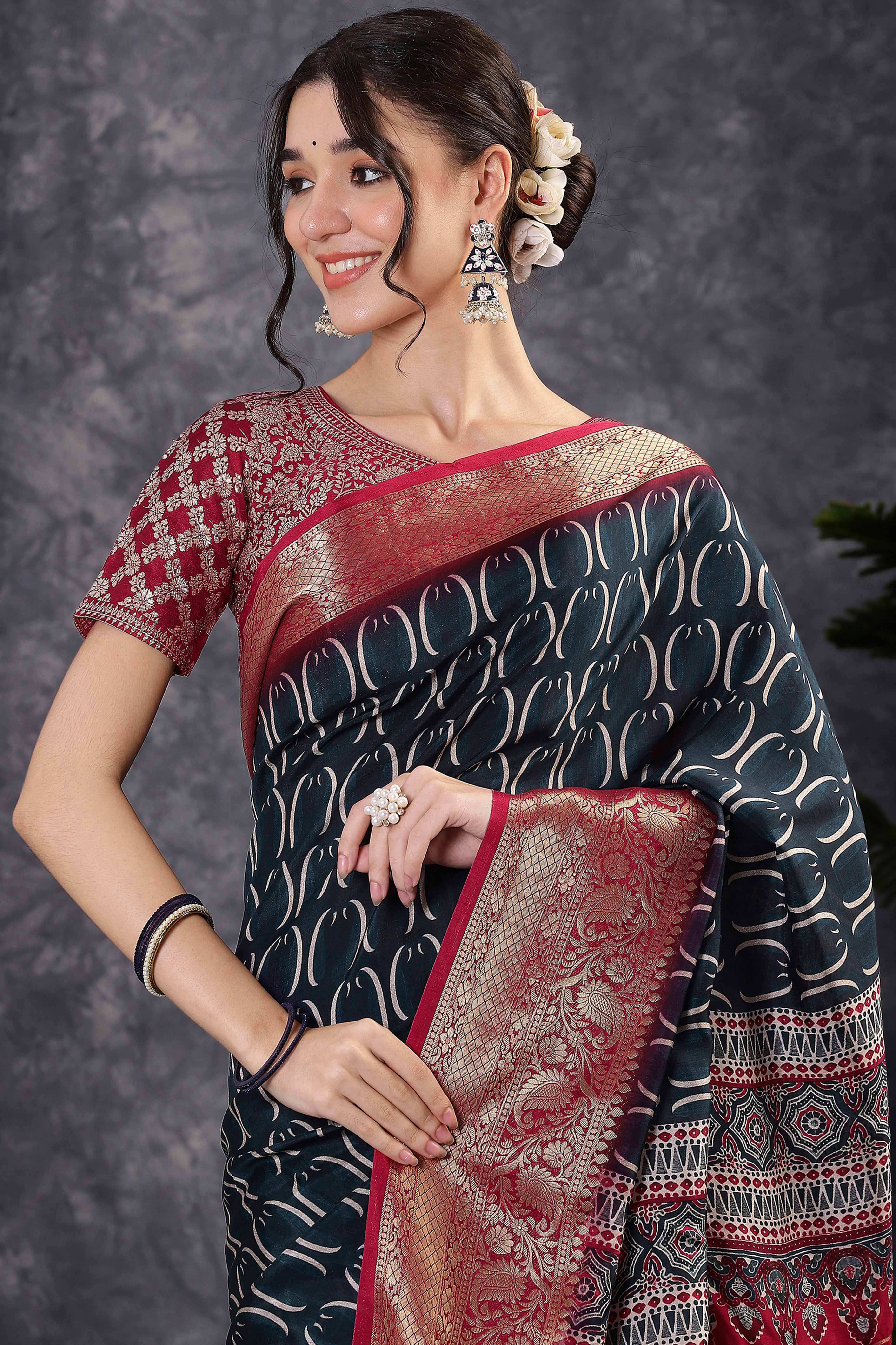 Black Artistic Print Saree in Dola Silk with Woven Border - Image 4