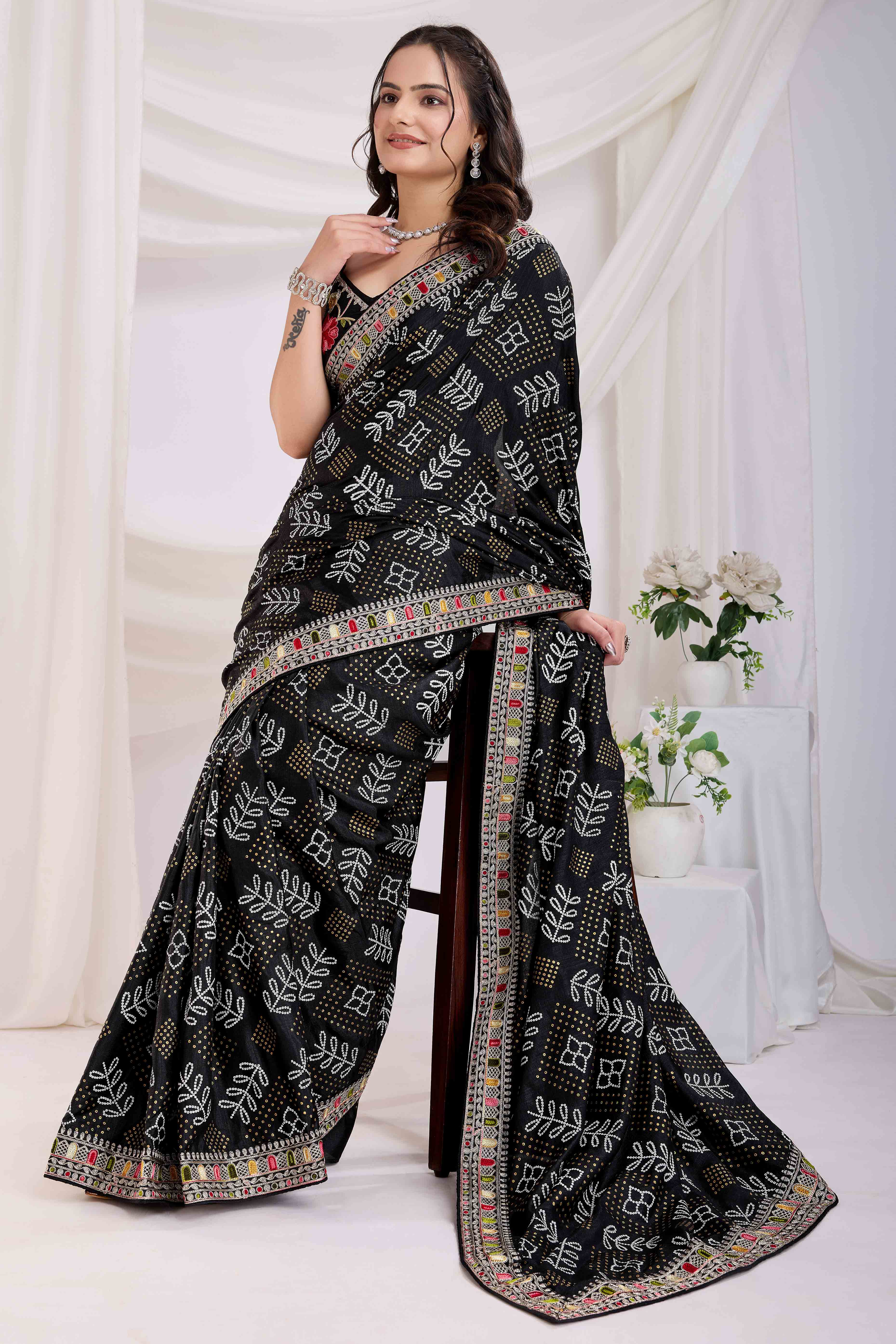 Black Bandhani Printed With Embroidered Border Vichitra Silk Saree - Image 4