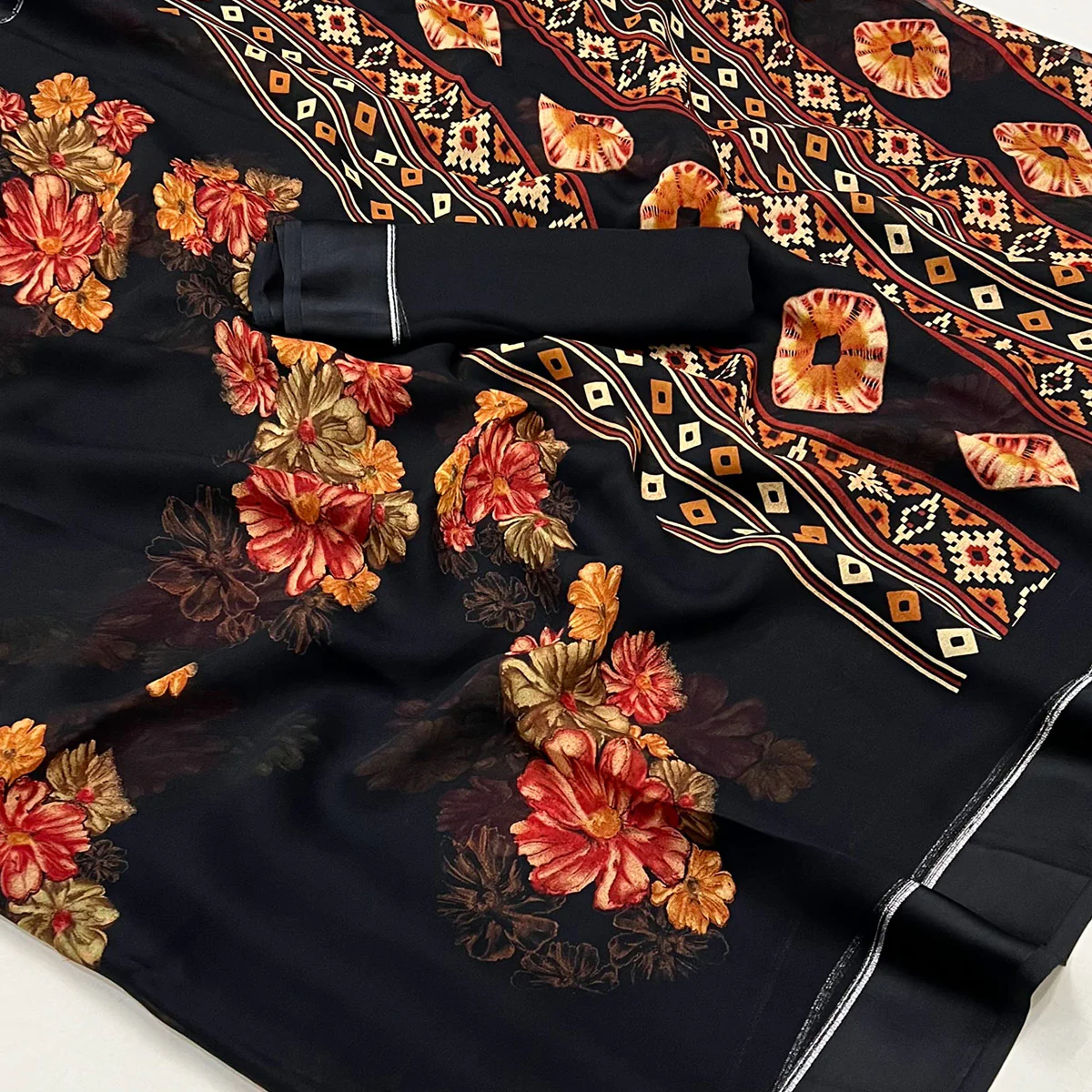 Black Floral Printed Georgette Saree With Fancy Zari Border - Image 2