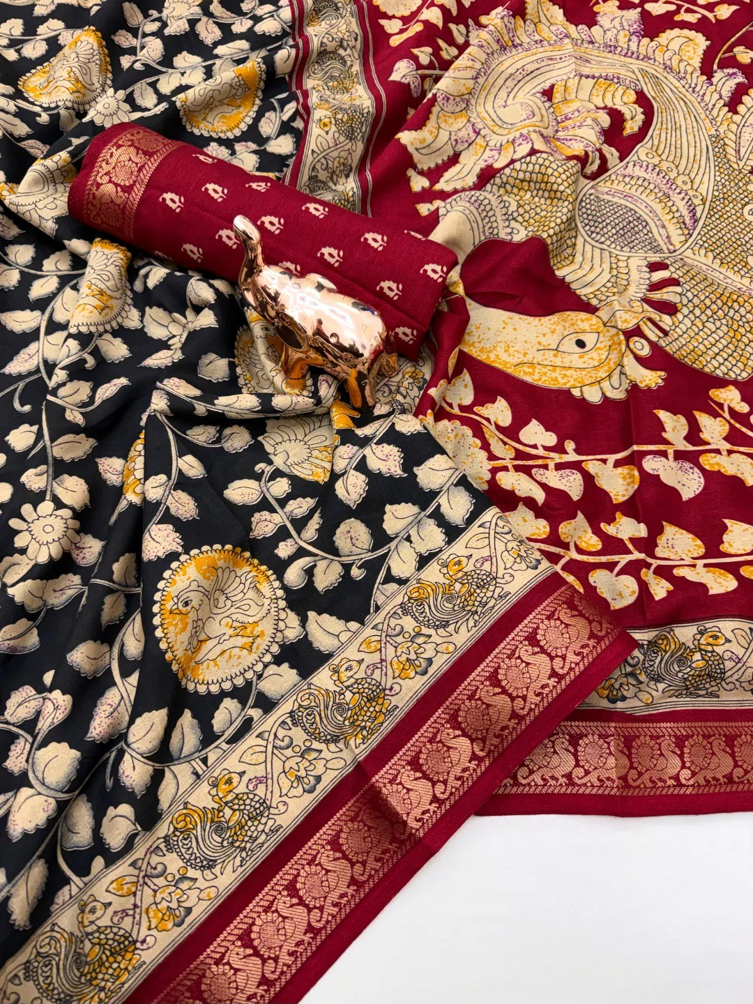 Black Floral Printed Mulmul Cotton Saree with Traditional Kalamkari Pallu and Rich Ethnic Finish - Image 2