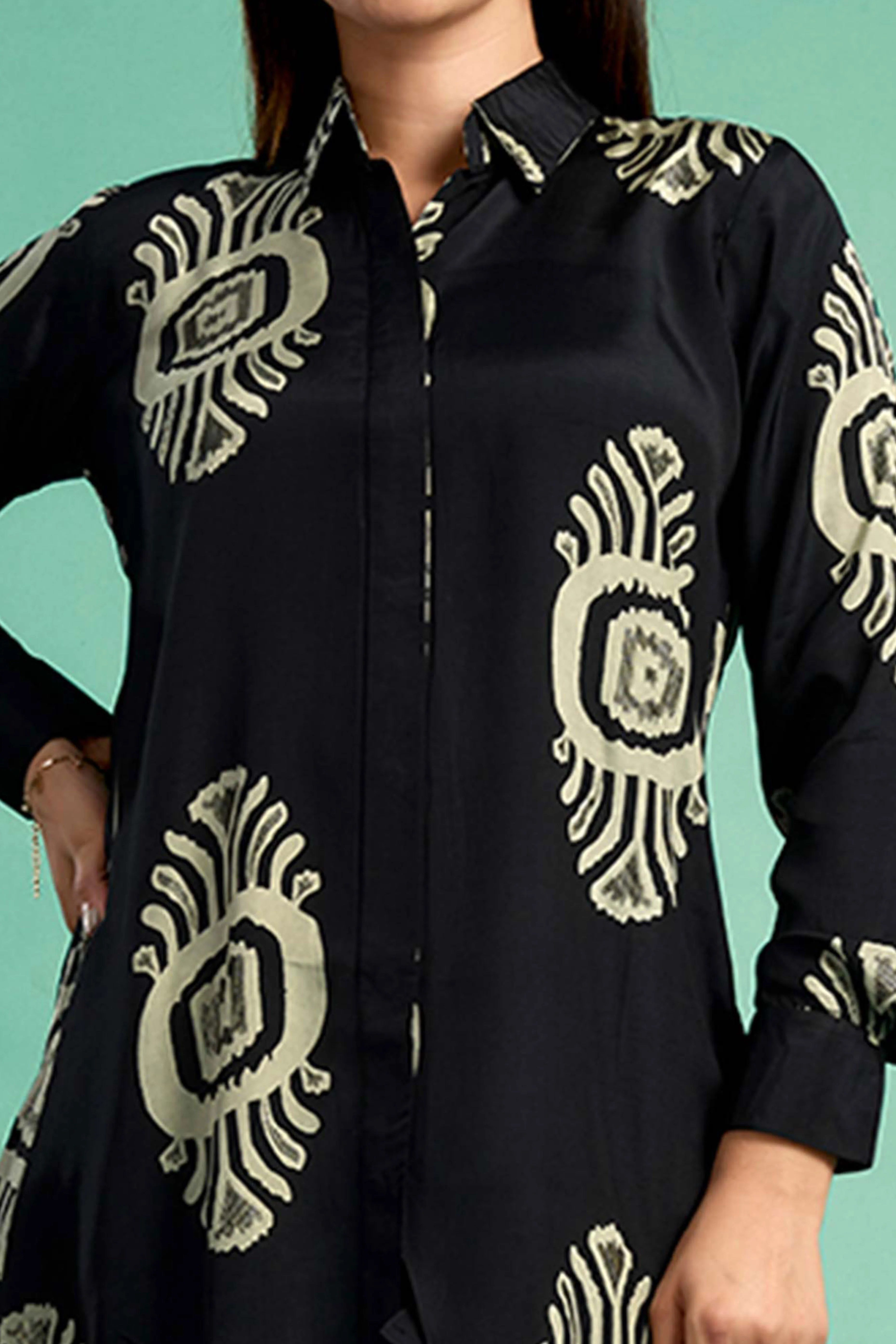 Black Floral Printed Muslin Straight Top - Image 2
