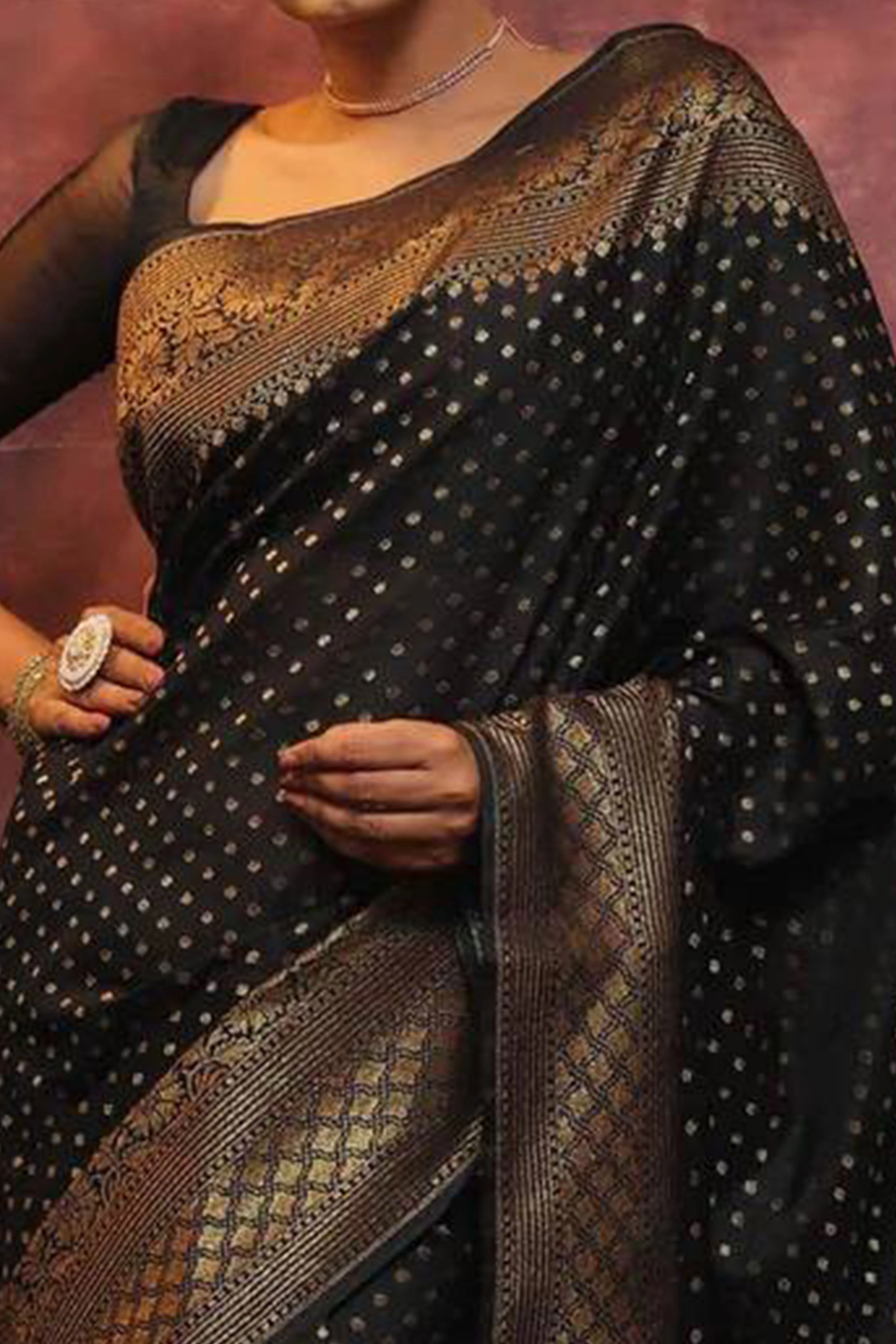Black Floral Woven Lichi Banarasi Silk Saree - Image 2