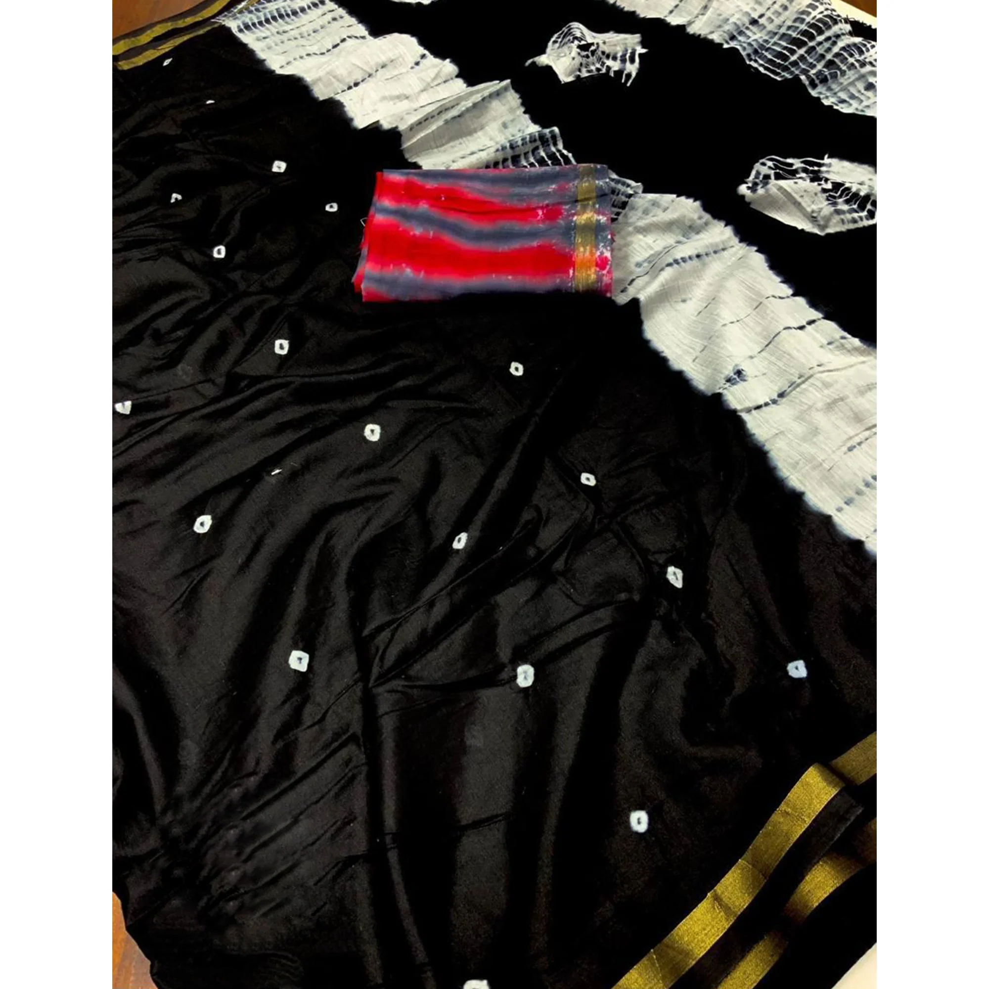 Black Linen Cotton Saree Adorned with Vibrant Bandhani Prints and Breezy Texture - Image 3
