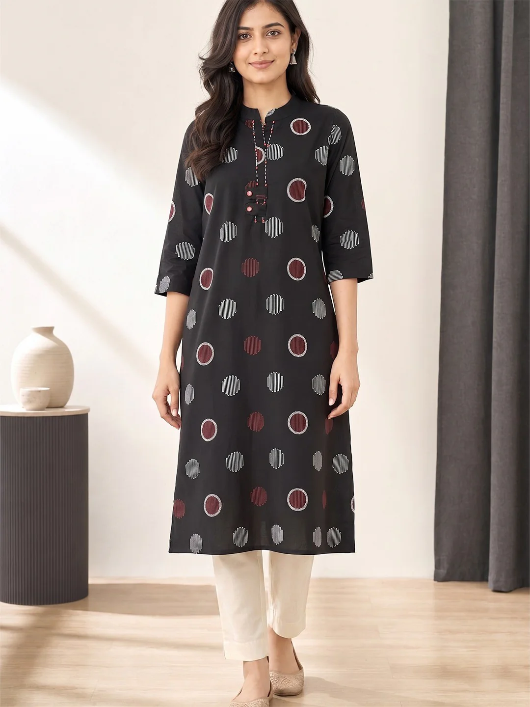 Black Pure Cotton Geometric Printed Kurti - Image 3