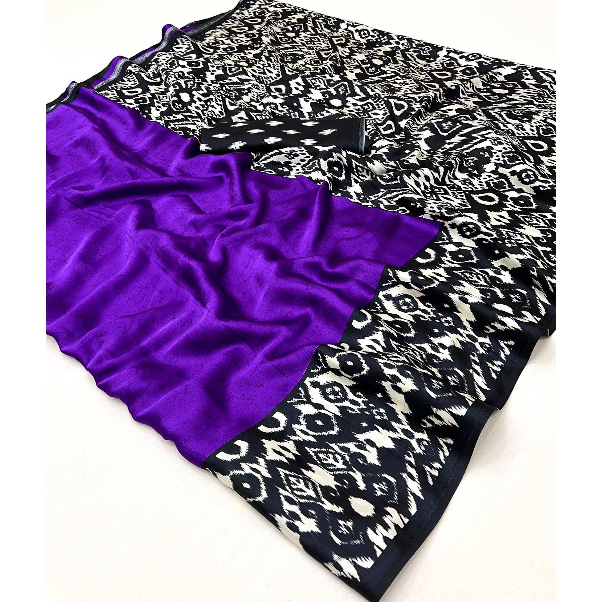 Black & Purple Polka Dot Printed Satin Crepe Saree - Image 4