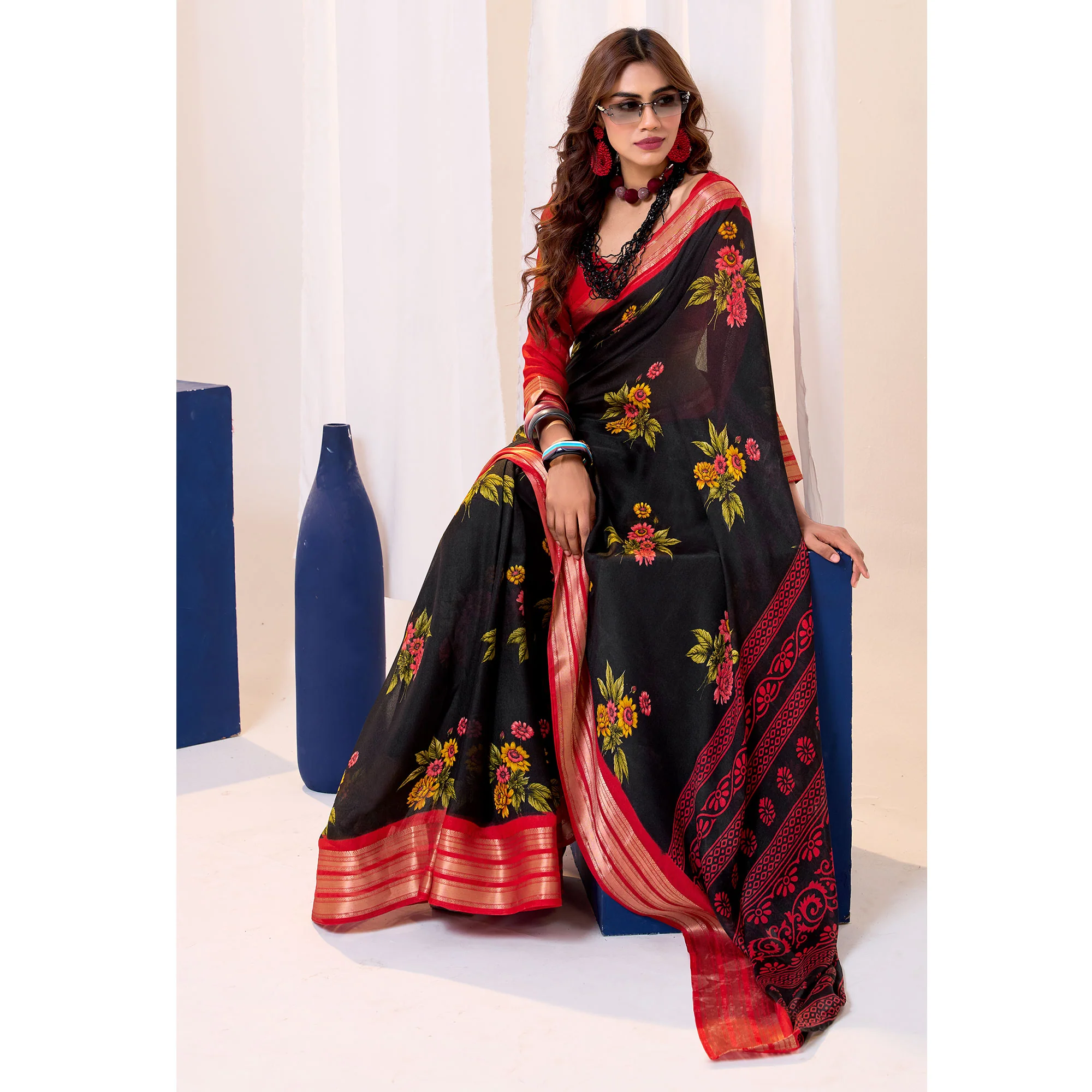 Black & Red Floral Printed Cotton Blend Saree With Woven Border - Image 4