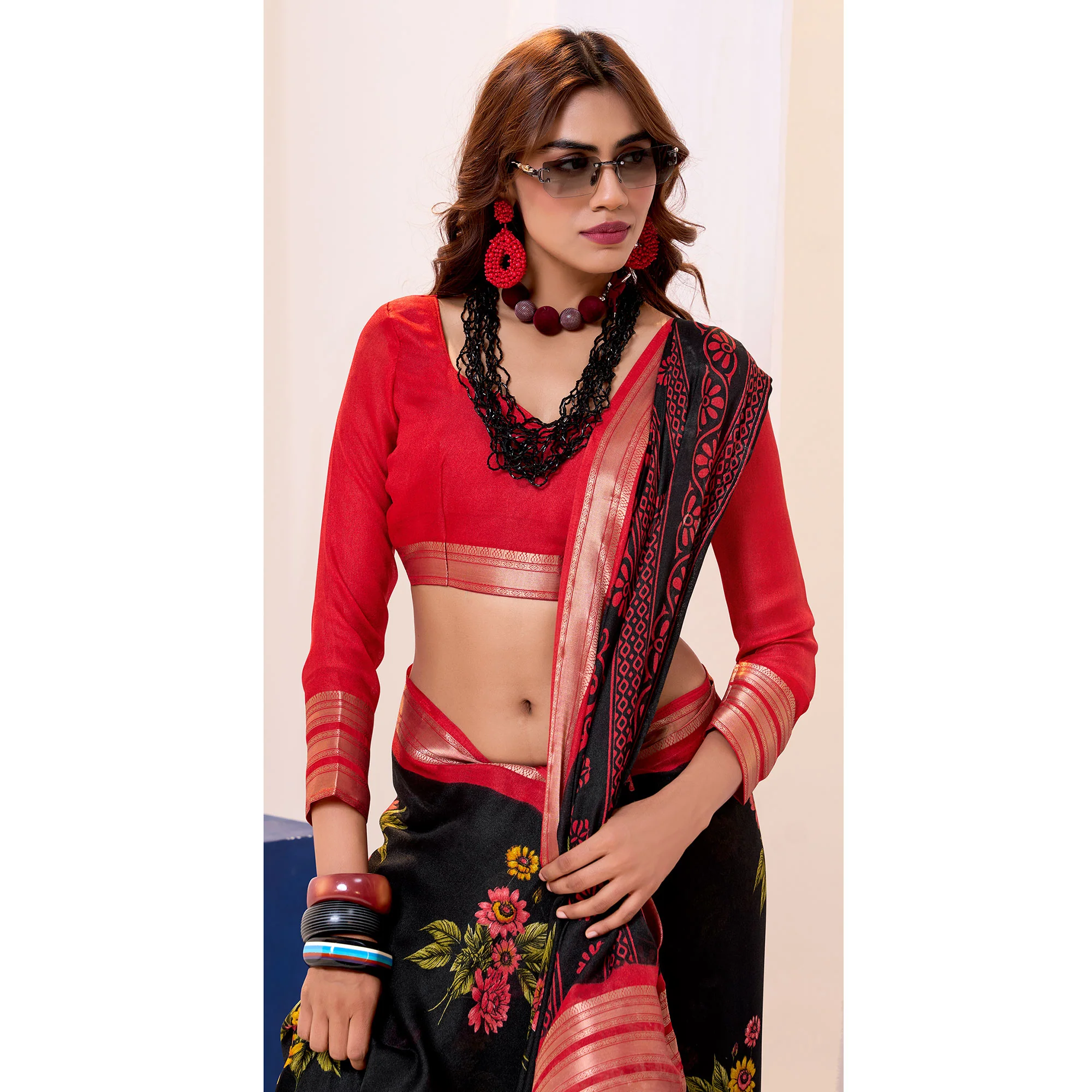 Black & Red Floral Printed Cotton Blend Saree With Woven Border - Image 5