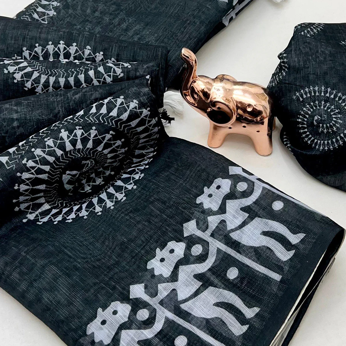 Black Soft Linen Saree with Artistic Print Detailing - Image 2