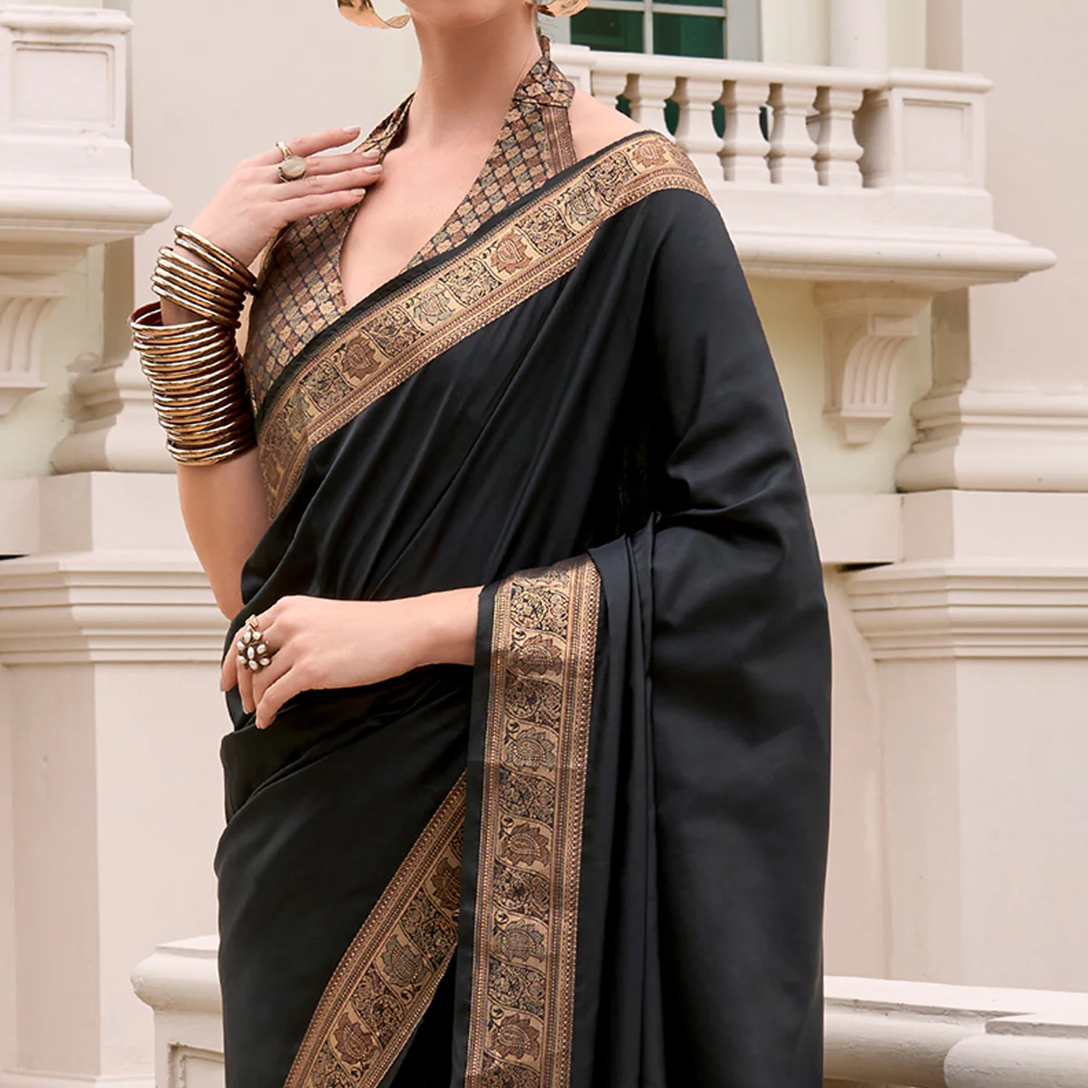 Black Woven Banarasi Silk Saree With Zari Border - Image 3