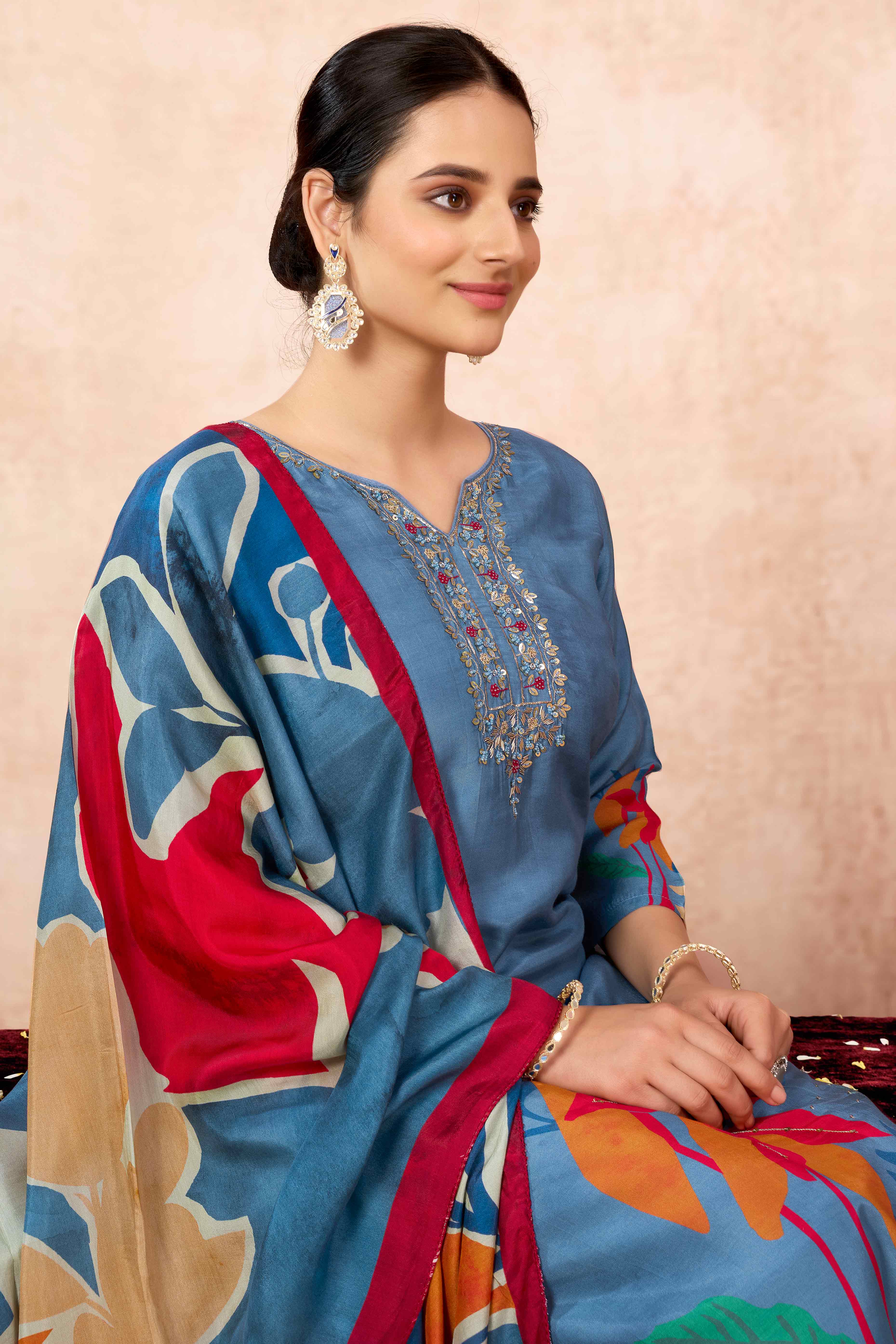 Blue Floral Hand Embroidery With Printed Muslin Straight Salwar Suit - Image 7