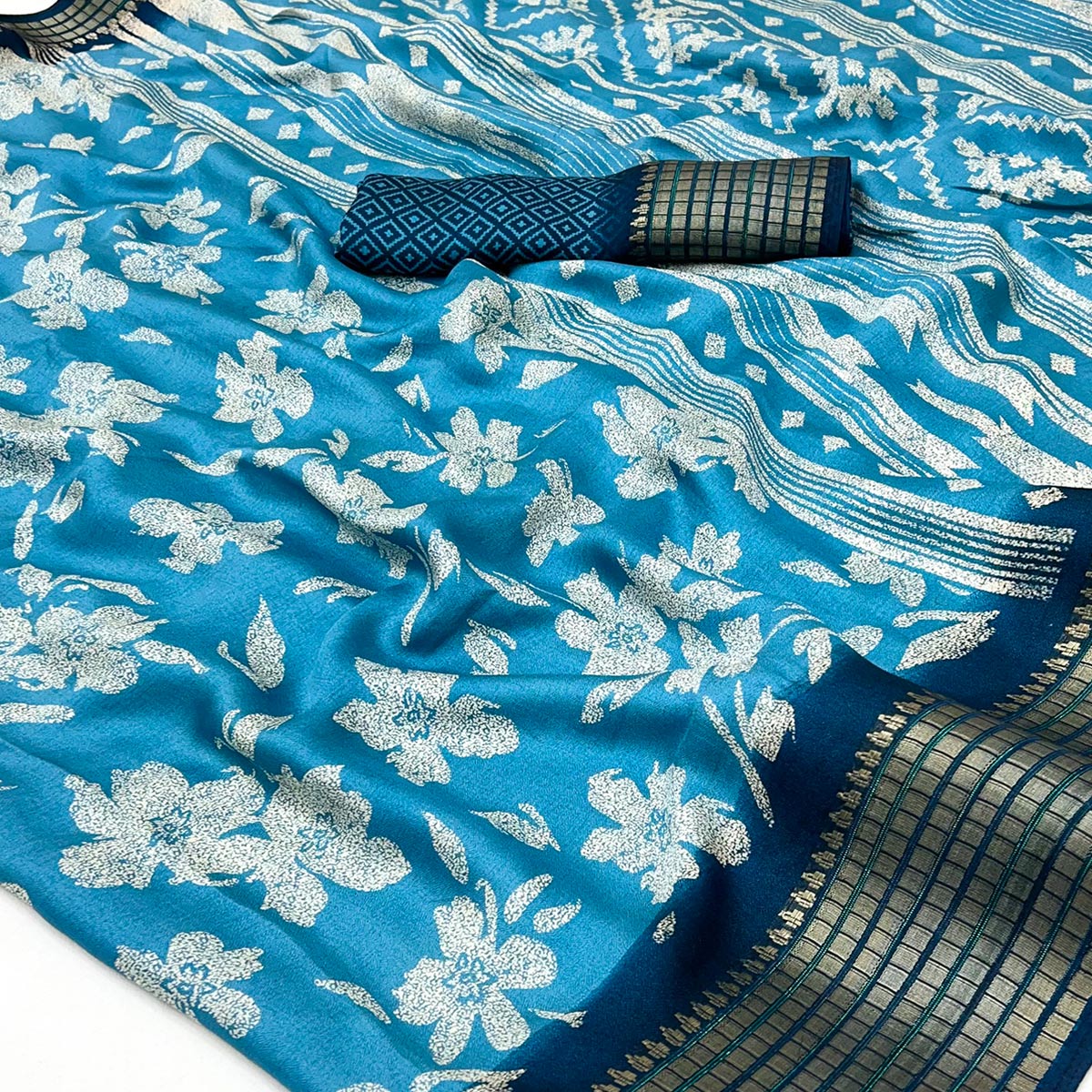Blue Floral Printed Georgette Saree With Woven Border - Image 2