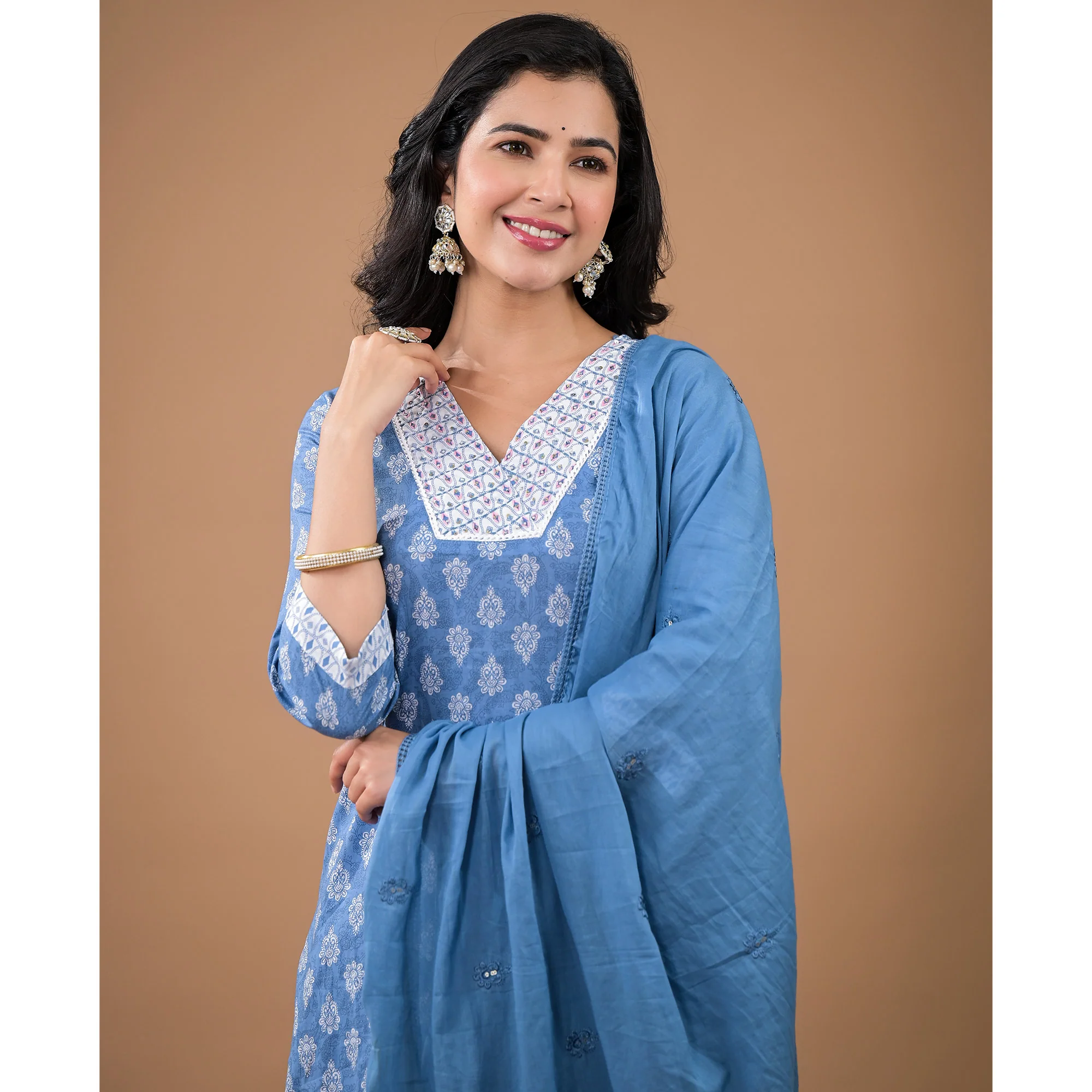Blue Floral Printed Pure Cotton Salwar Suit - Image 7