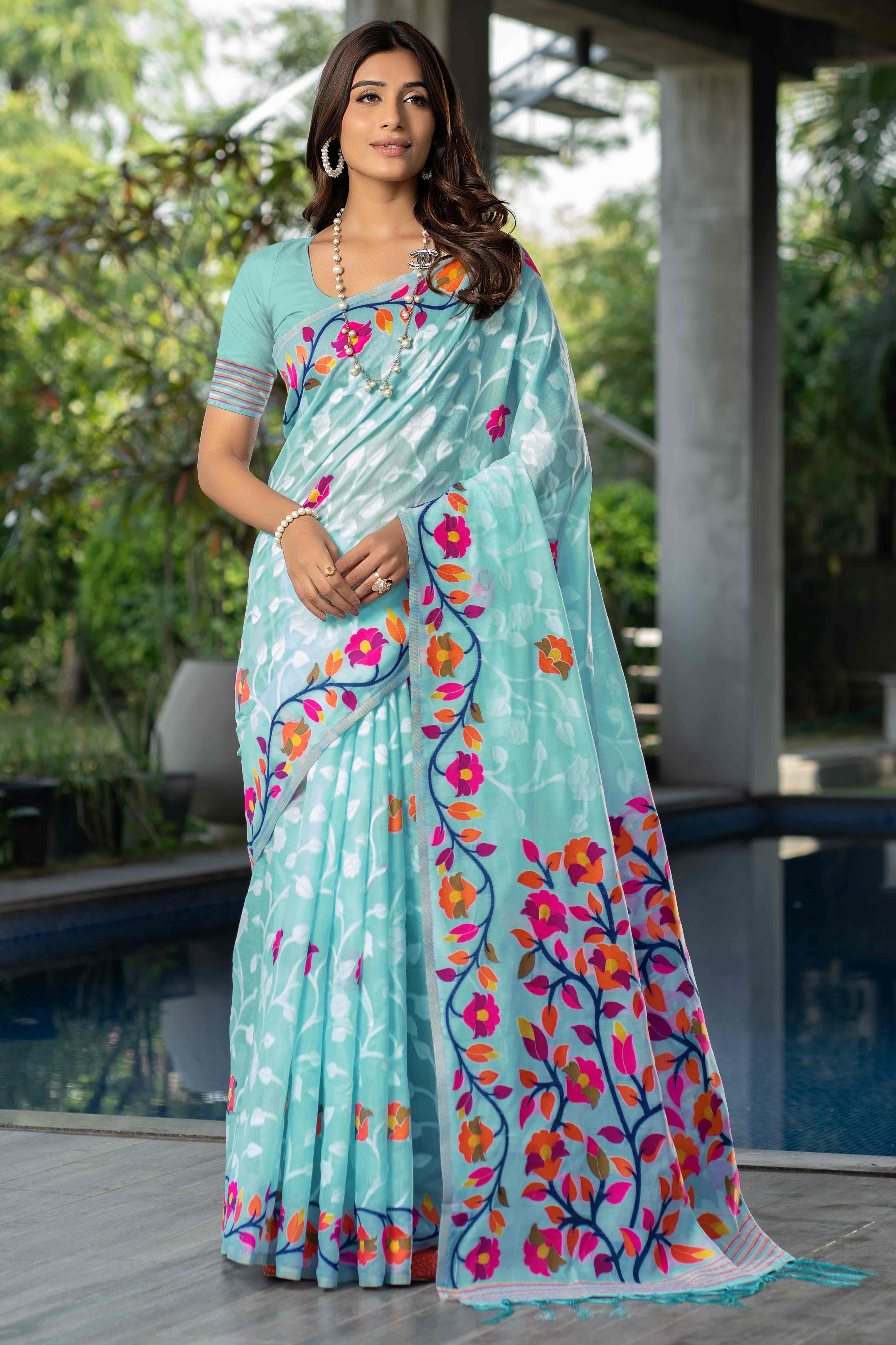 Blue Floral Woven Cotton Jacquard Jamdani Saree With A Graceful Tassel Border - Image 3