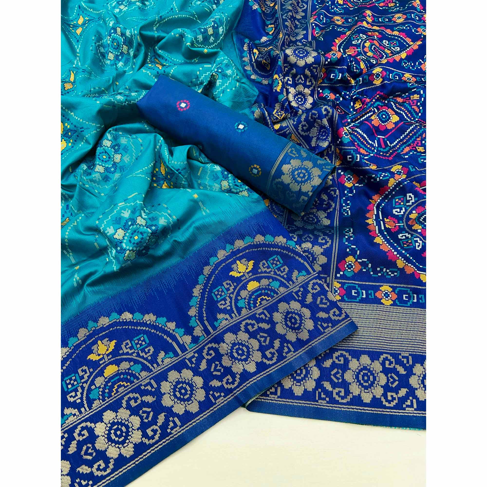 Blue Floral Woven Pure Silk Saree - Image 3