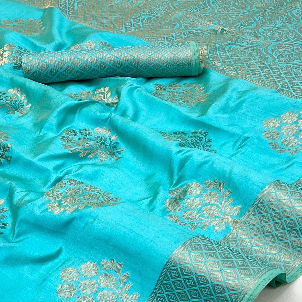 Blue Floral Zari Woven Tusser Cotton Silk Saree With Stylish Tassel Pallu - Image 2