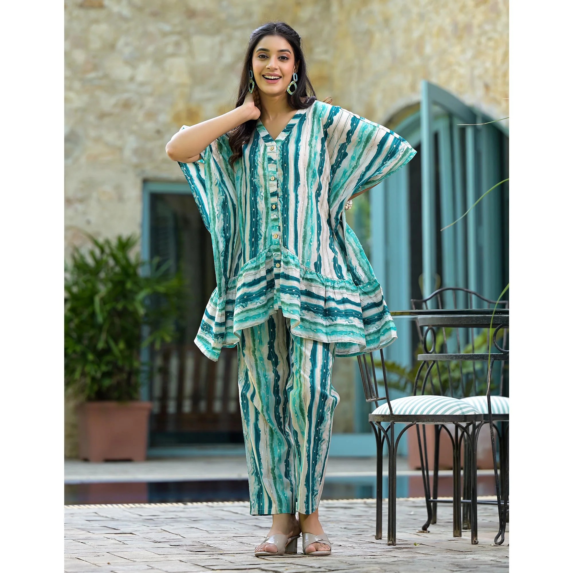 Blue Foil Printed Cambric Cotton Kaftan Style Co-Ord Set - Image 4