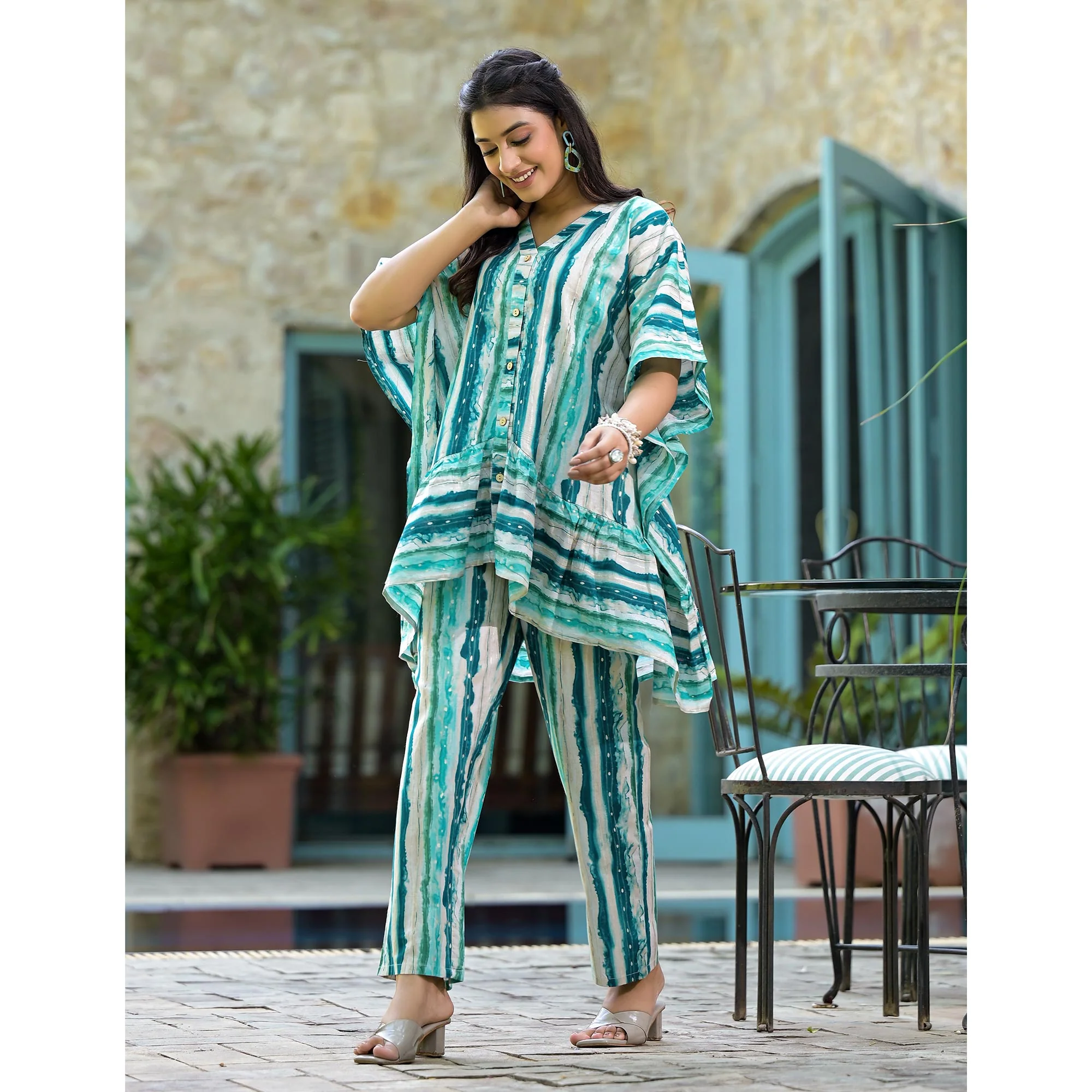 Blue Foil Printed Cambric Cotton Kaftan Style Co-Ord Set - Image 5