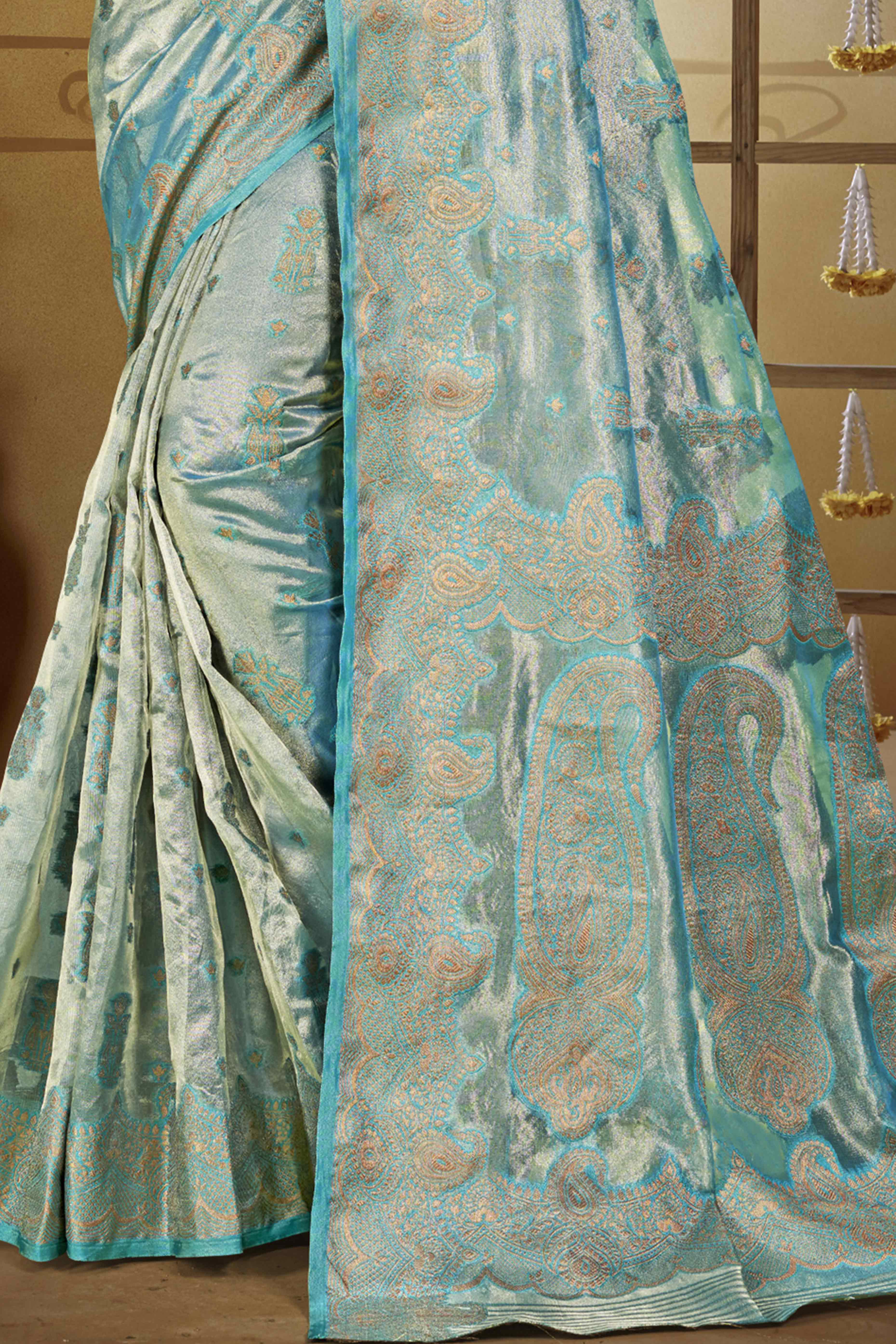 Blue Paisley Pattern Woven Organza Silk Saree - Image 4