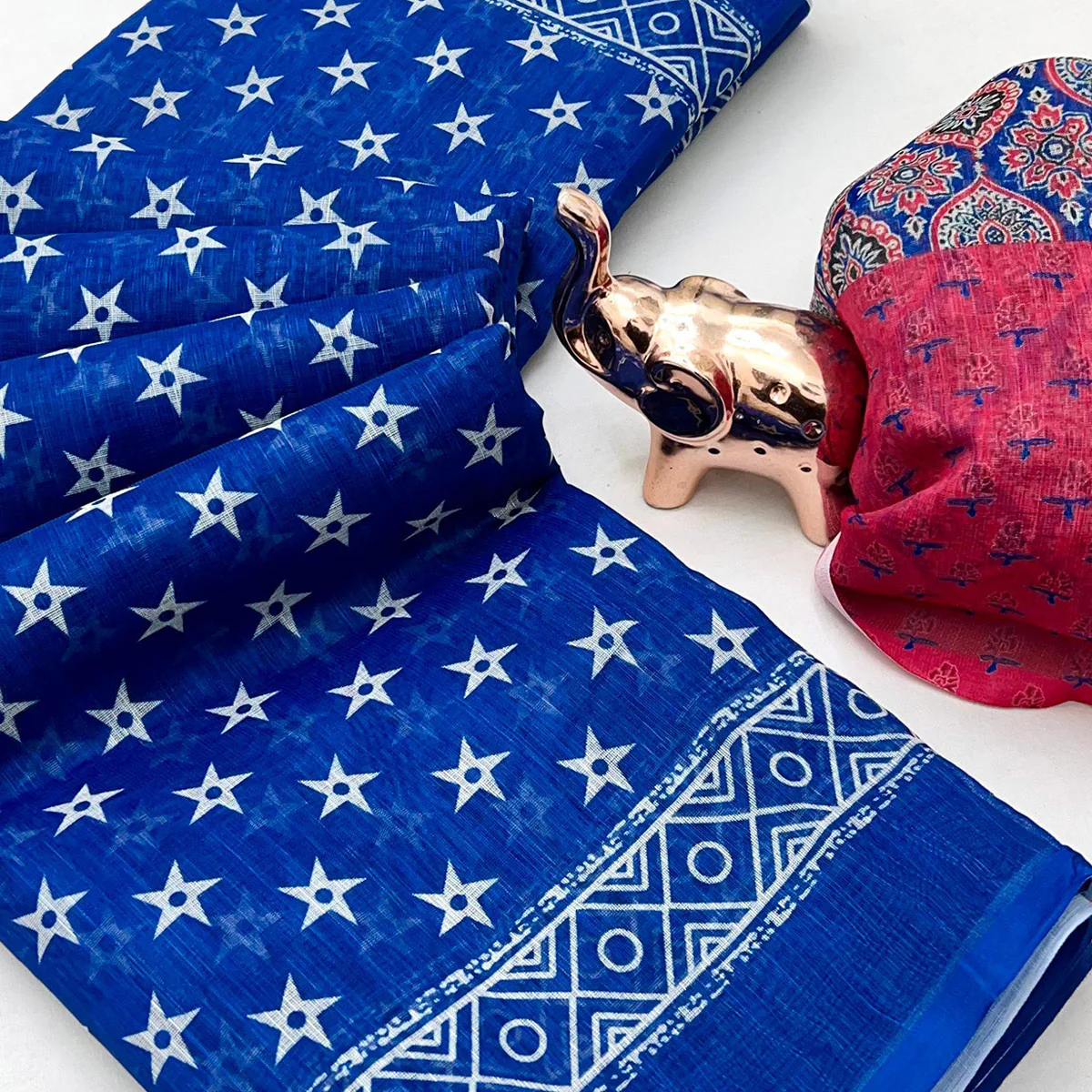 Blue Soft Linen Saree with Artistic Print Detailing - Image 2