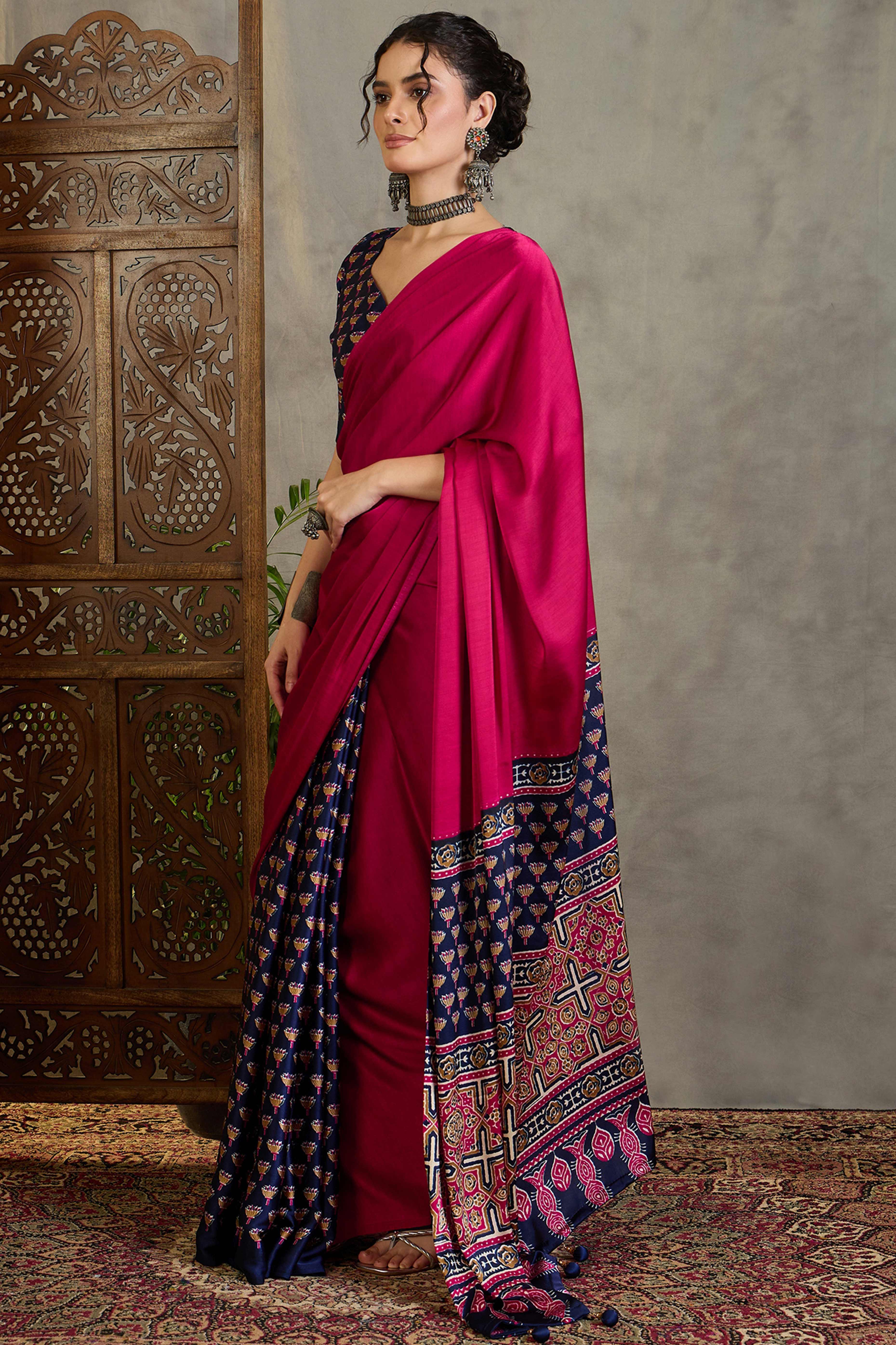 Blue Solid Modal Satin Saree Highlighted with Classic Ajrakh Pallu Design - Image 3