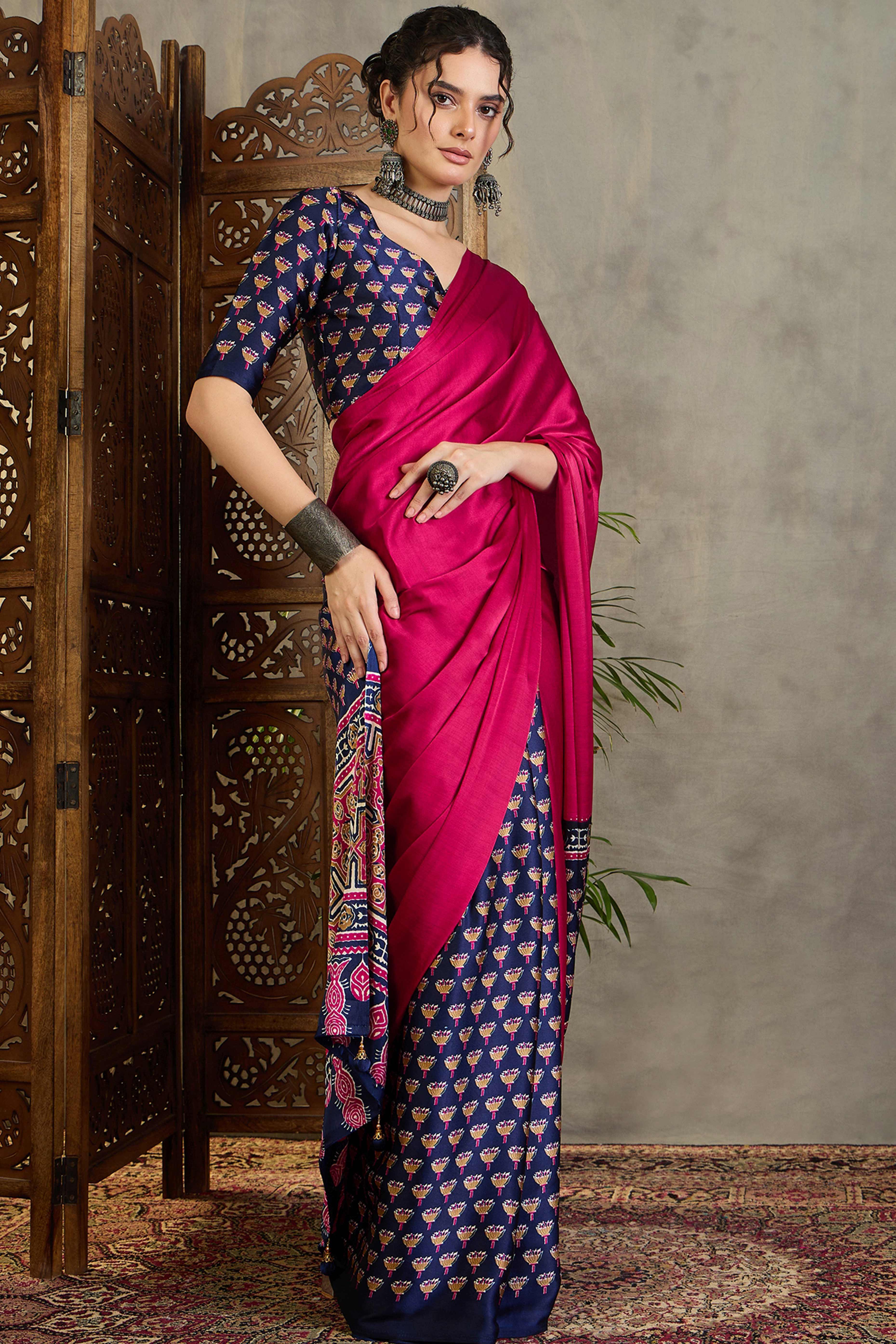 Blue Solid Modal Satin Saree Highlighted with Classic Ajrakh Pallu Design - Image 4