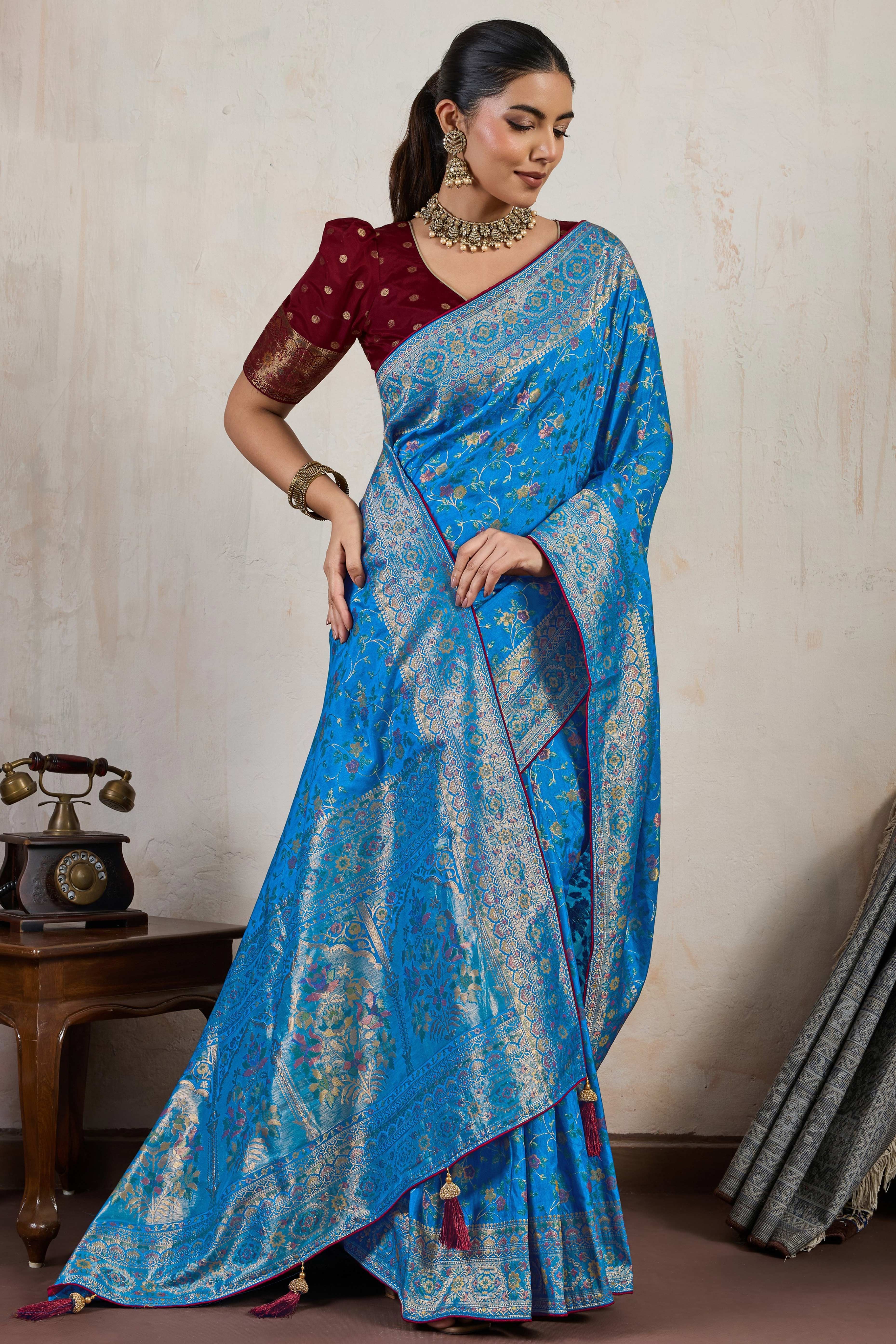 Blue Traditional Pure Silk Saree Highlighted with Luxurious Meenakari Zari Weaving Accents - Image 3