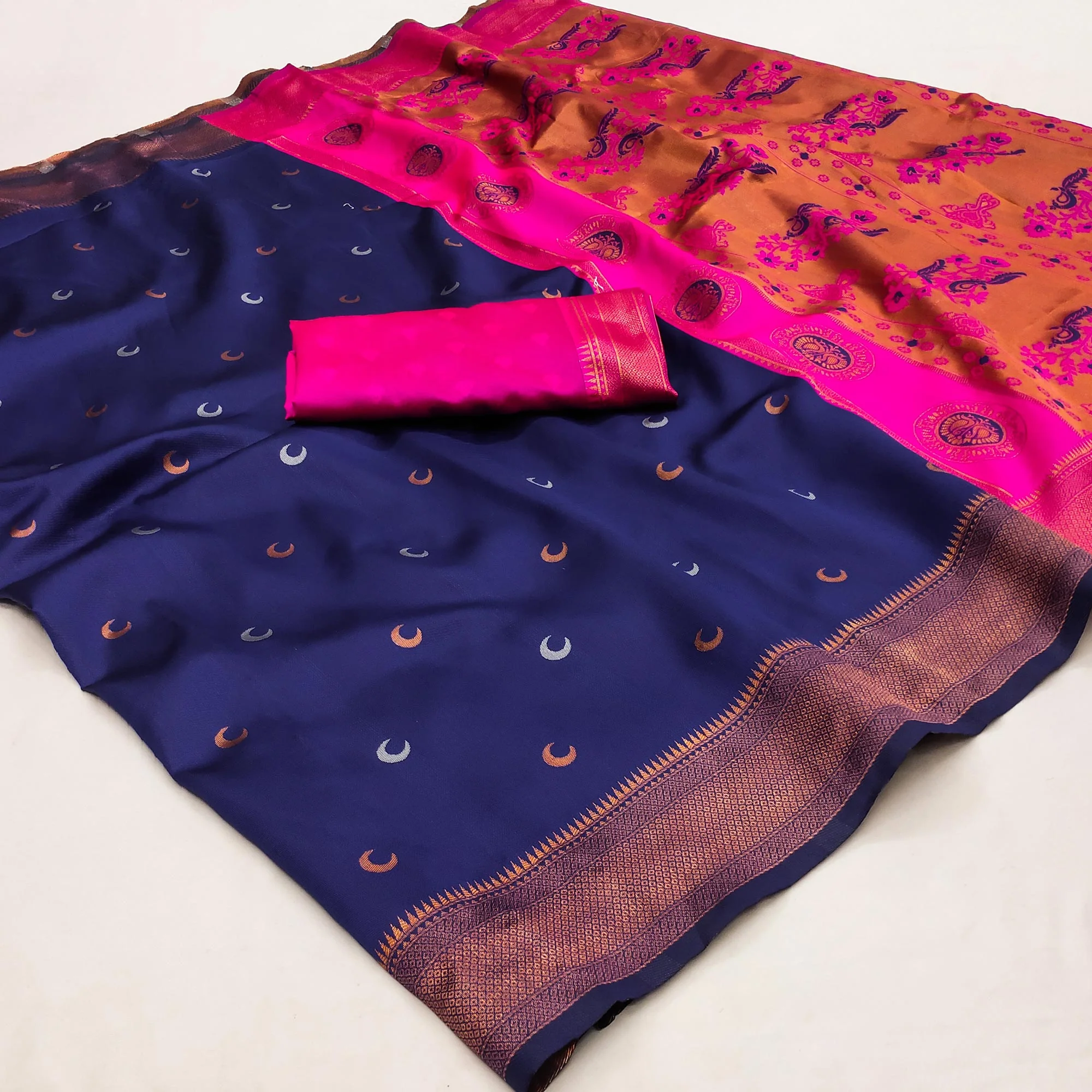 Blue Zari Weaving Cotton Silk Jacquard Saree - Image 3