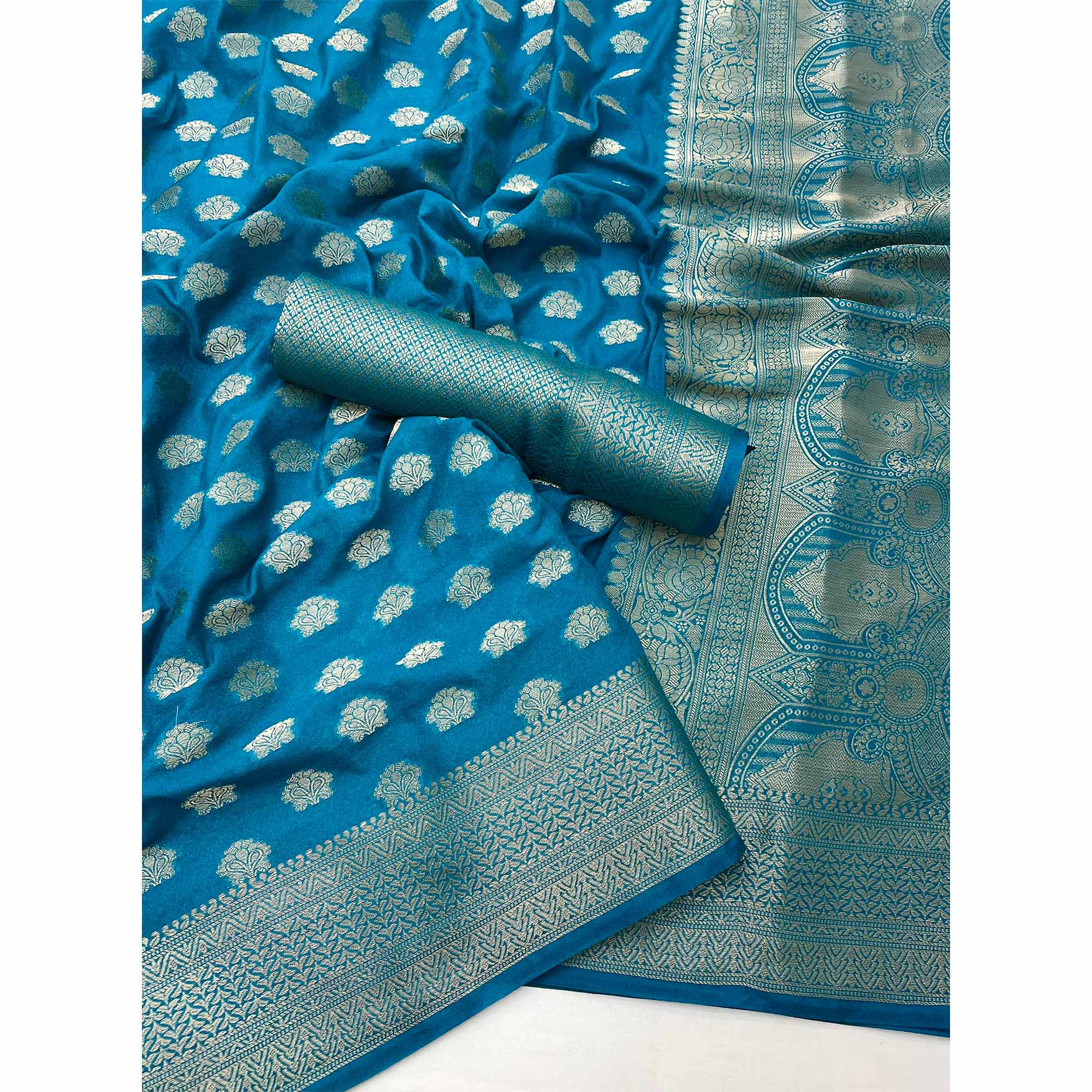 Blue Zari Woven Floral Silk Saree With Chic Tassel Finish Pallu - Image 3