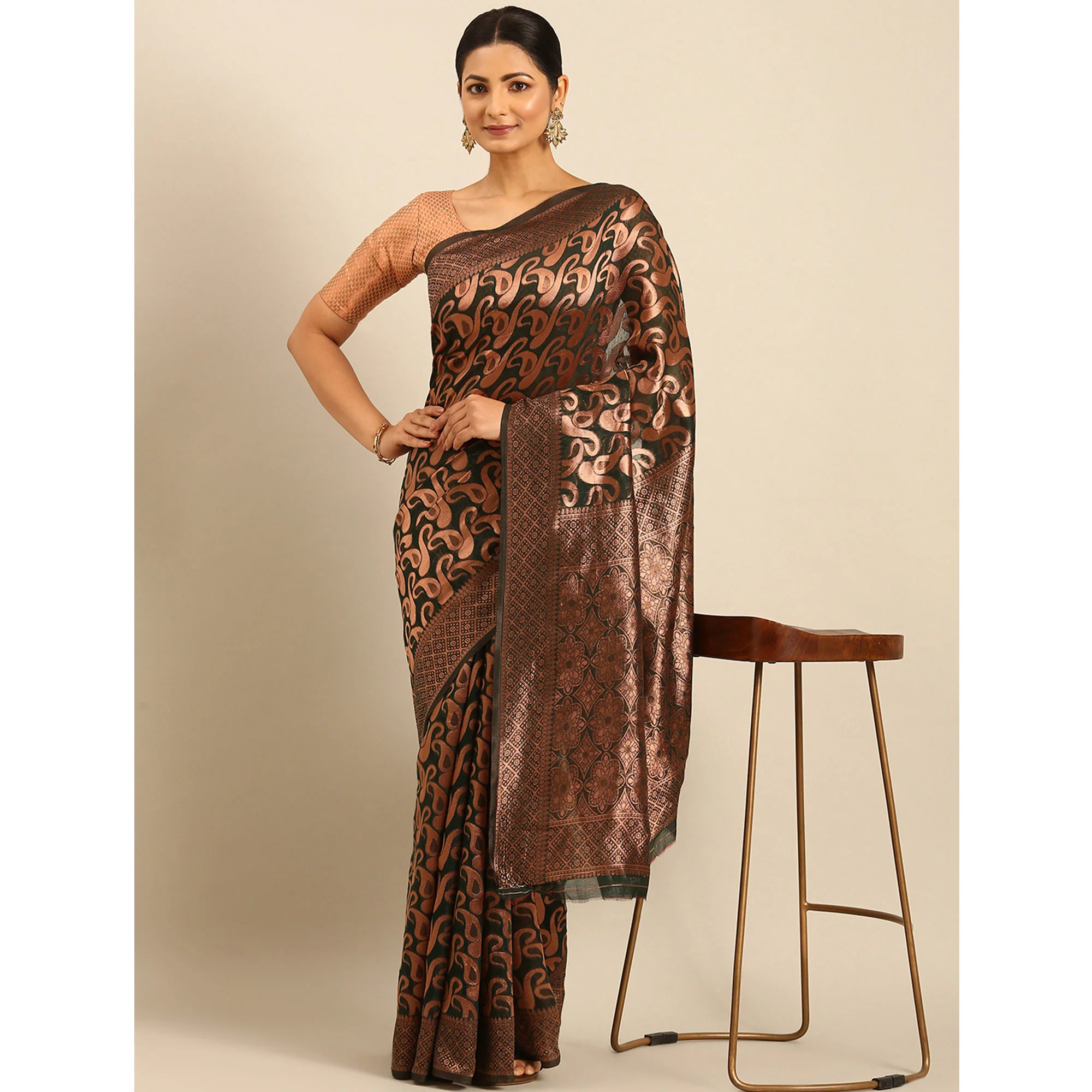Bottle Green Floral Woven Cotton Silk Saree - Image 4