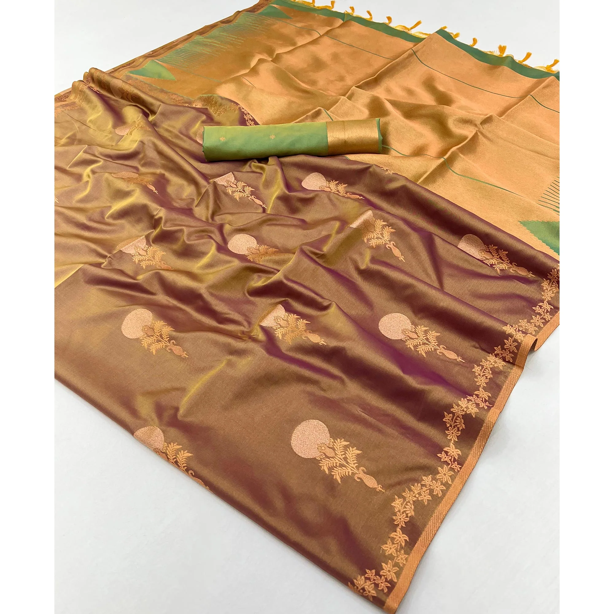 Brown Banarasi Silk Saree with Floral Zari Weaving - Image 4