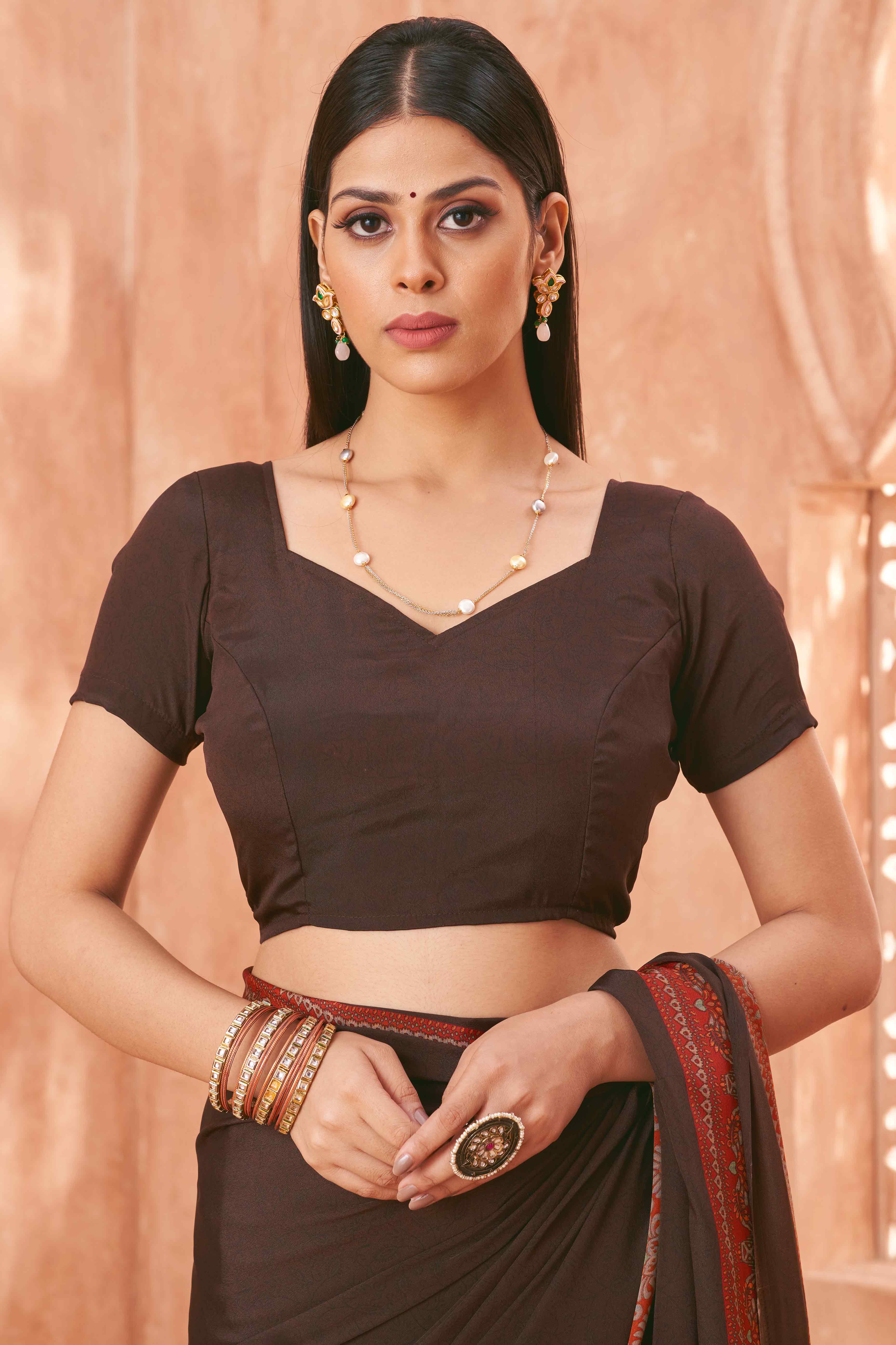 Brown Crepe Silk Saree with Elegant Floral Print Detailing - Image 4