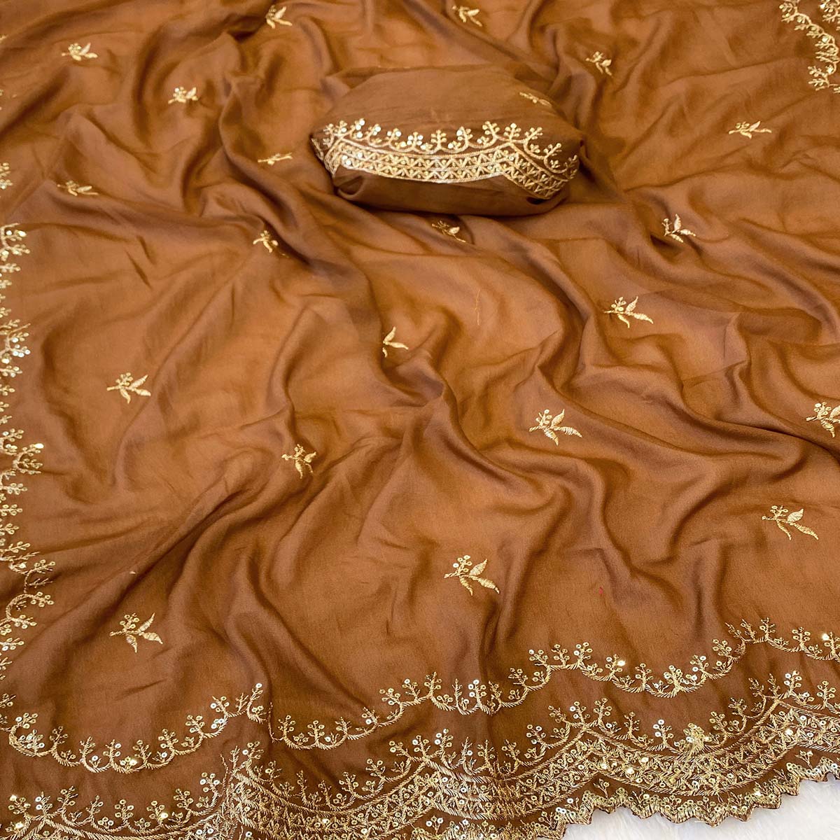 Brown Embroidered Star Georgette Saree Designed for Stylish Party Wear - Image 2