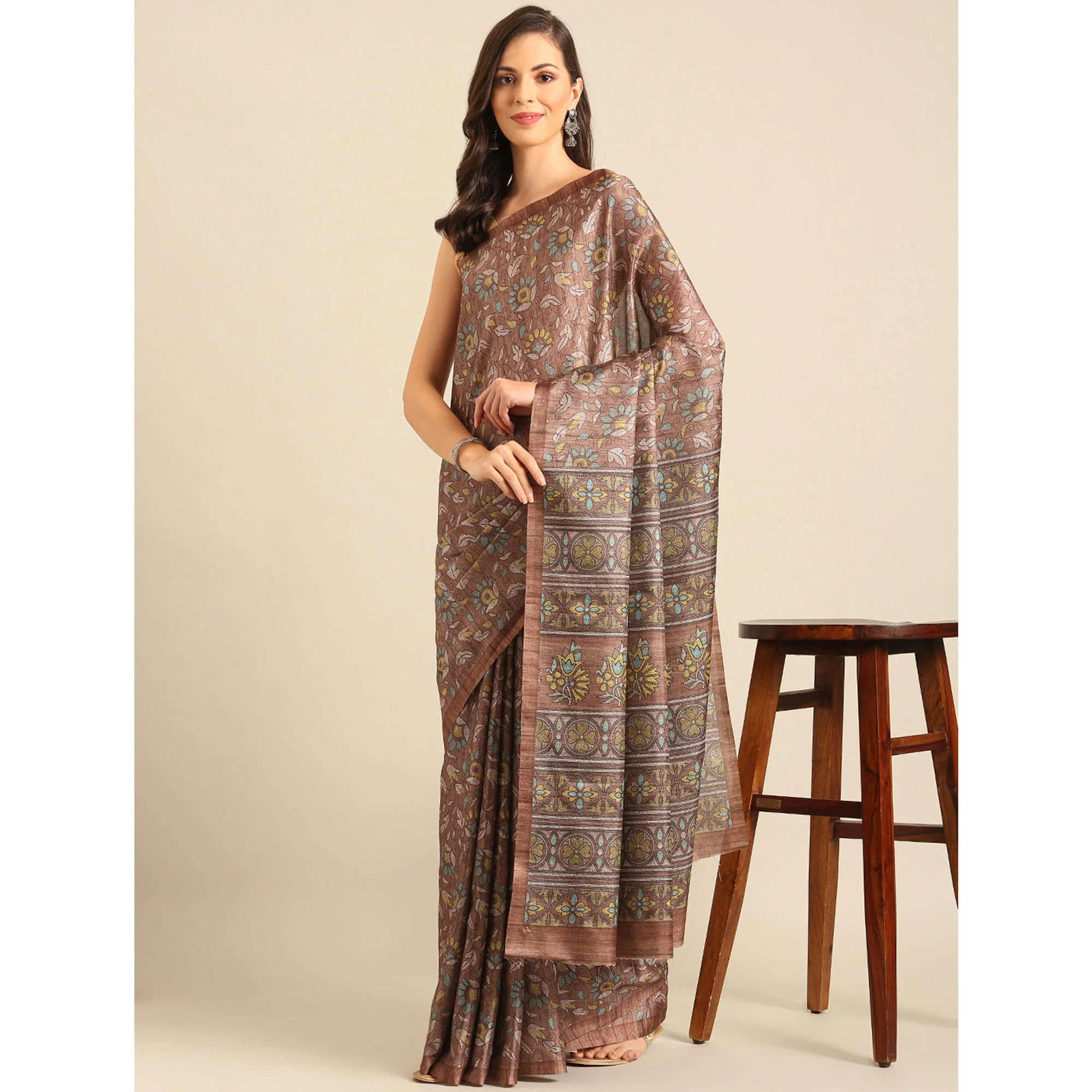 Brown Floral Digital Print Cotton Blend Saree - Image 4