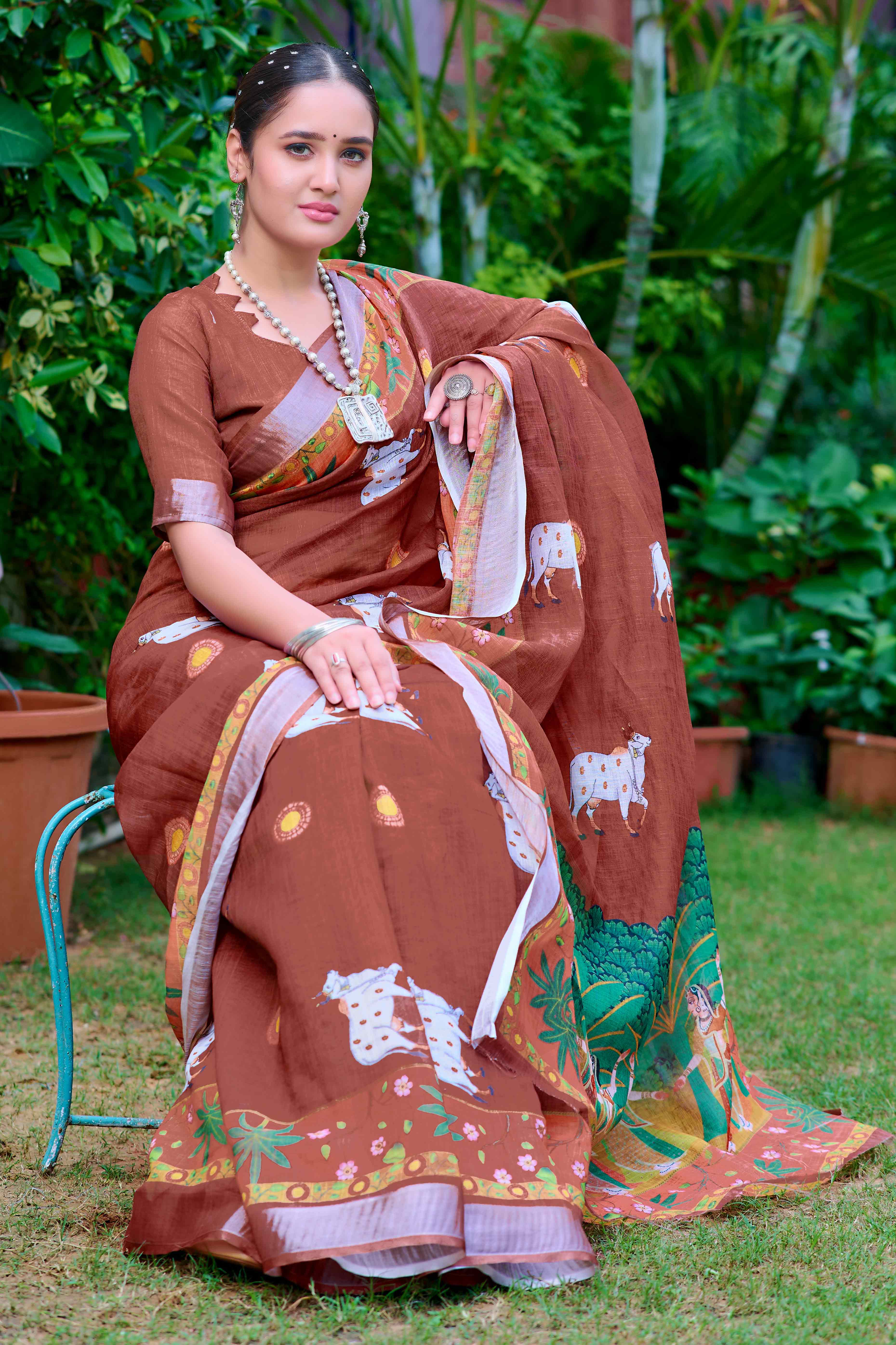 Brown Floral Printed Linen Saree - Image 6