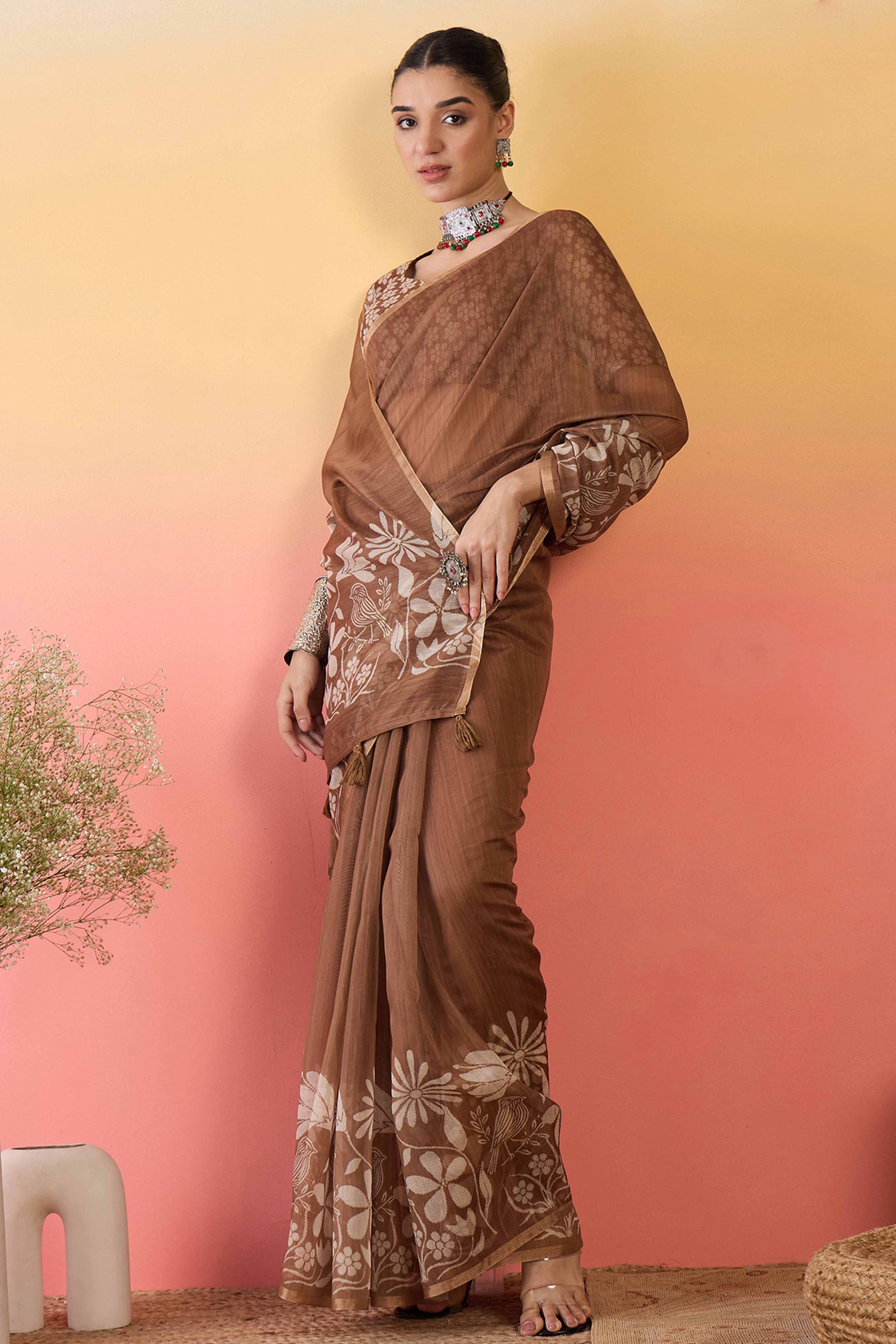 Brown Linen Cotton Saree Featuring Elegant Floral & Bird Prints With Tassel Pallu - Image 3