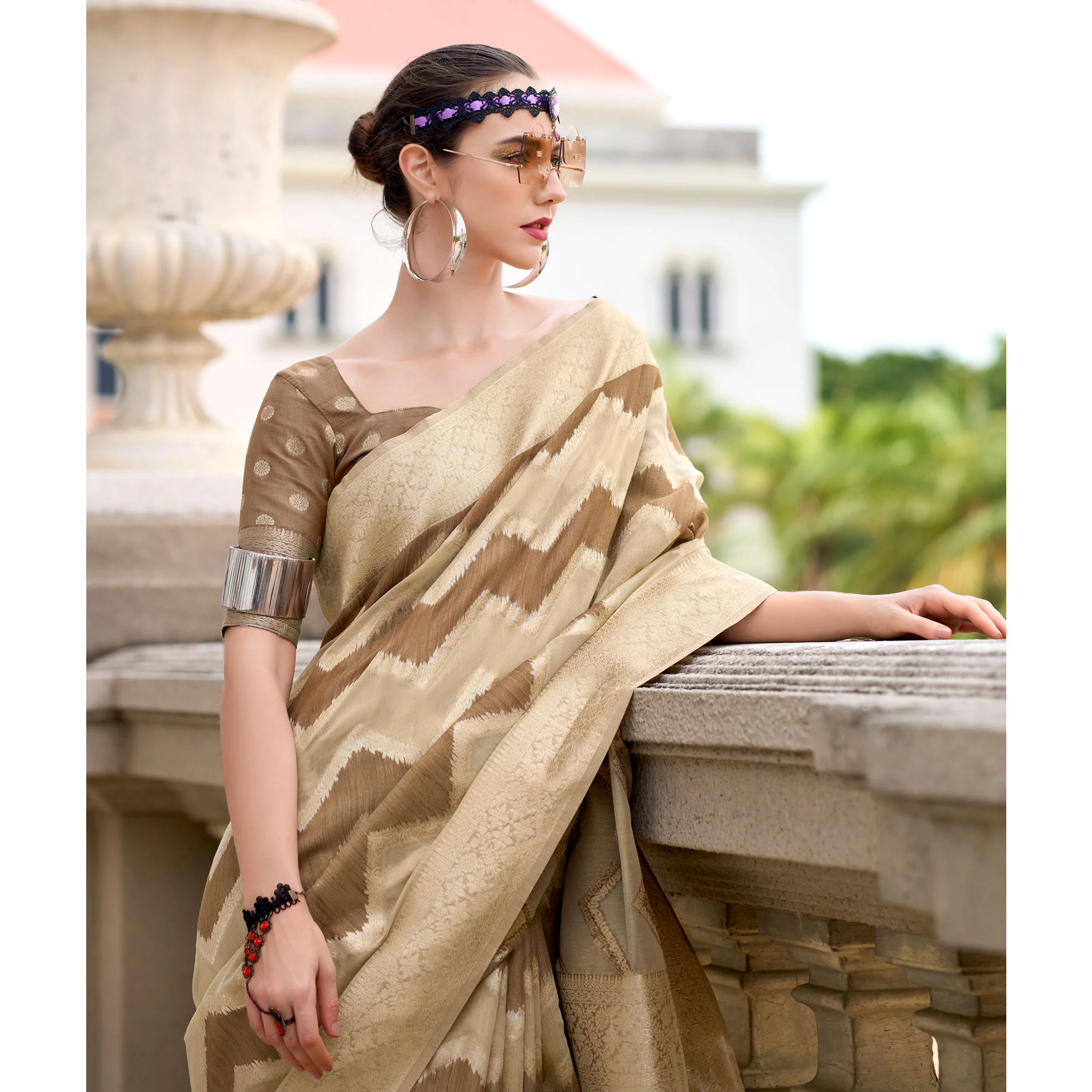 Brown Woven Cotton Silk Saree - Image 4