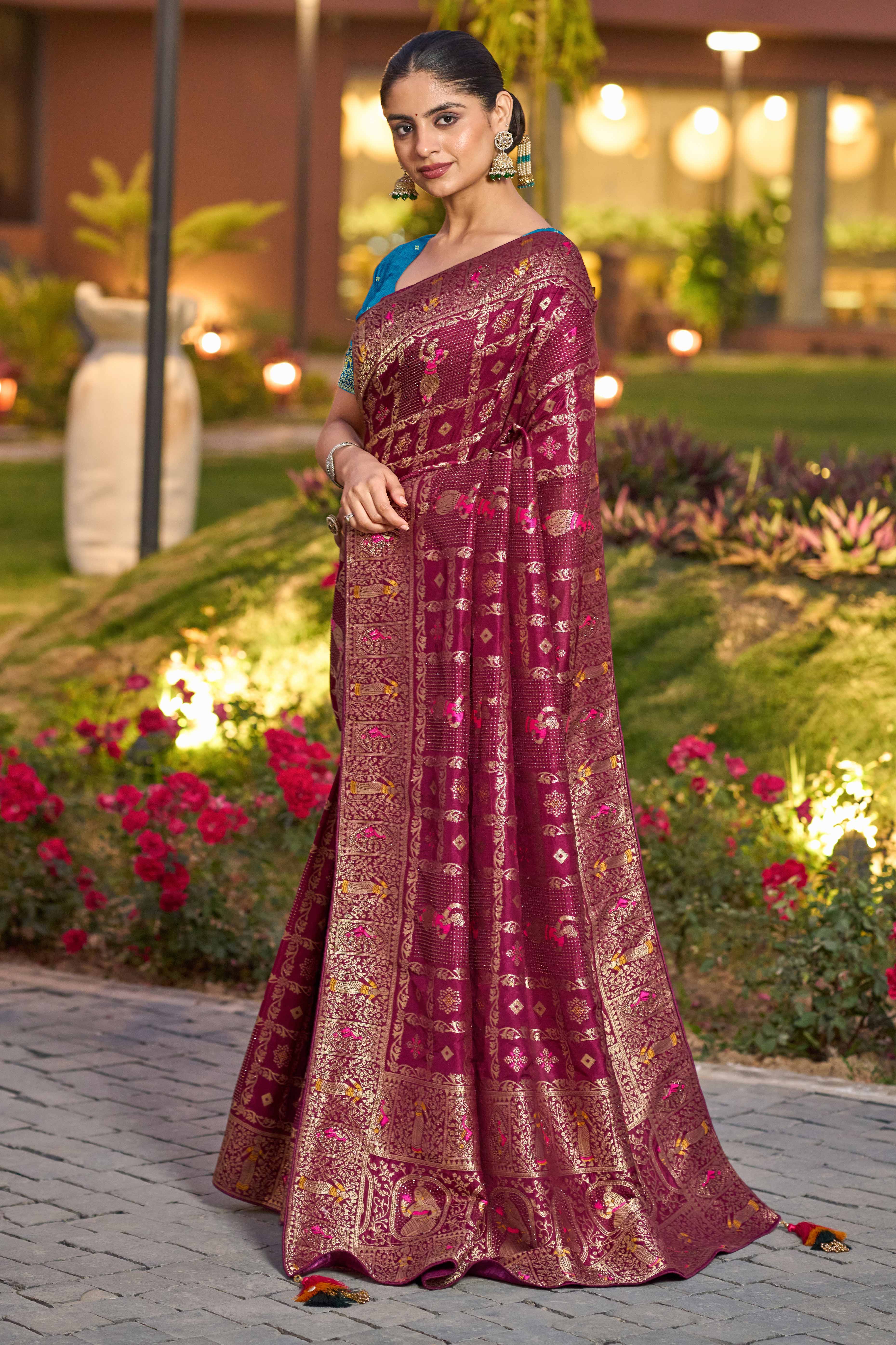 Burgundy Dola Silk Saree Featuring Intricate Gharchola Woven Design - Image 4