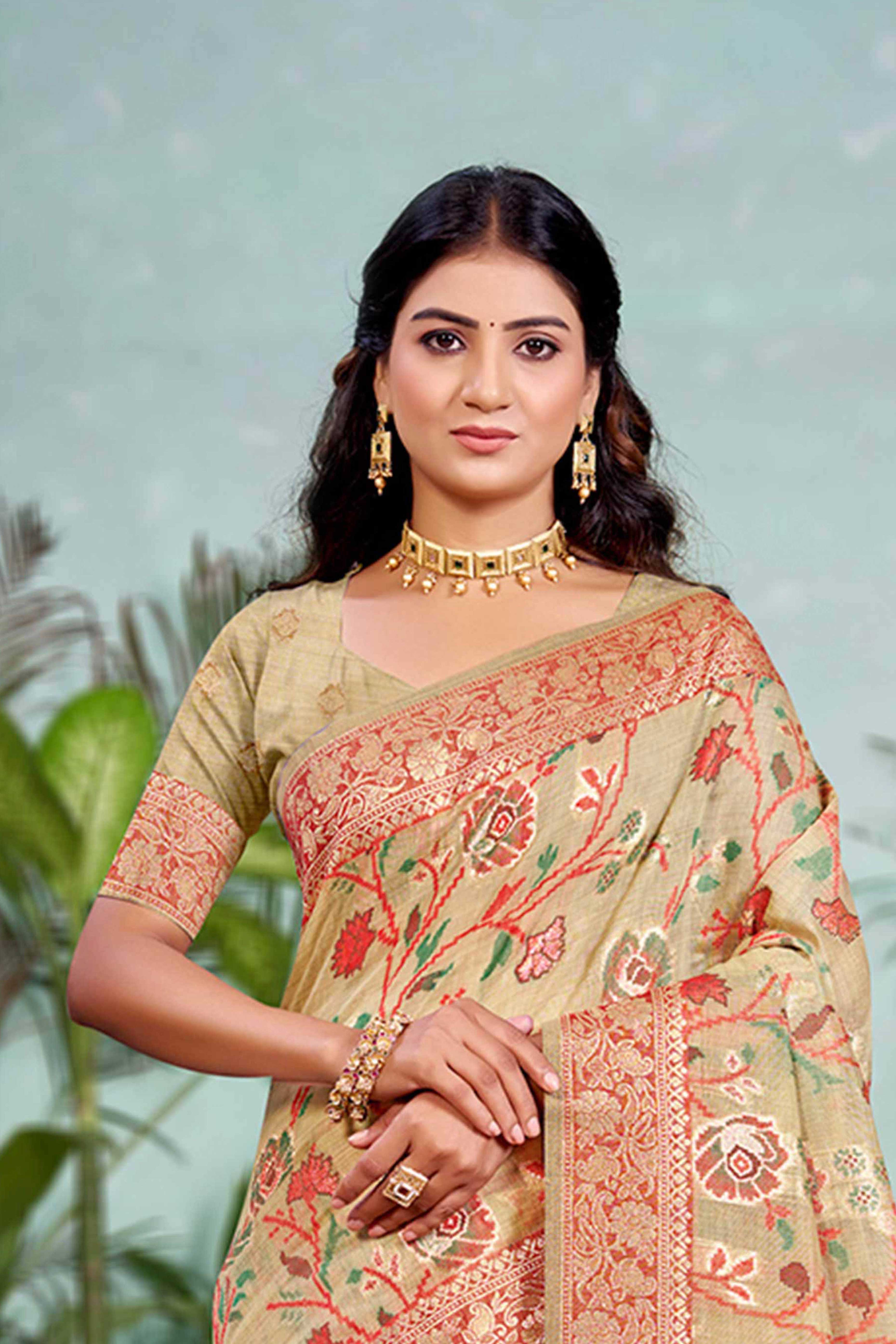 Captivating Beige Floral Zari Weaving Cotton Silk Saree Accented With Tassel Pallu - Image 4