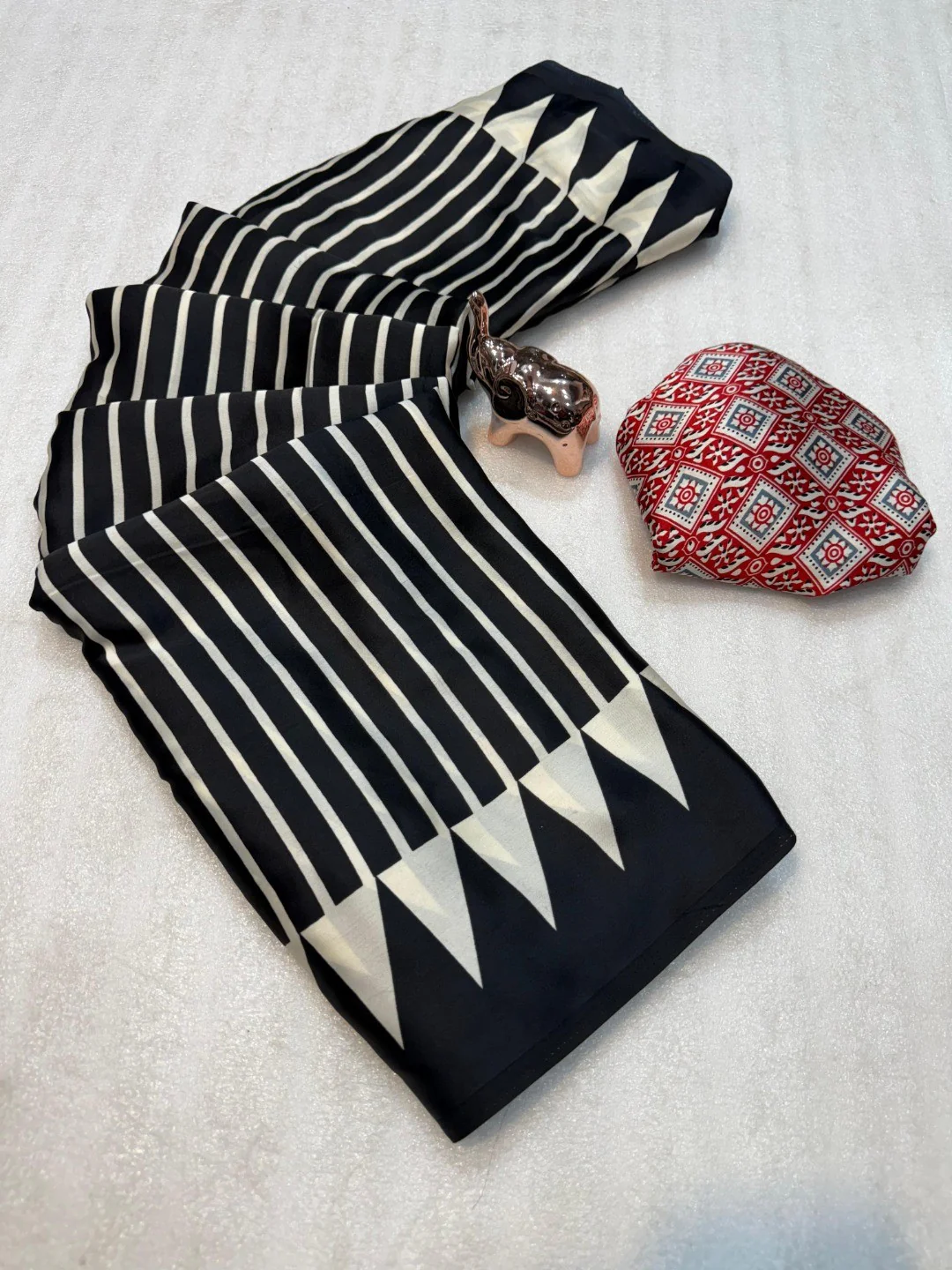 Casual Wear Black Striped Crepe Saree with Contrast Ajrakh Print Pallu and Elegant Traditional Finish - Image 2