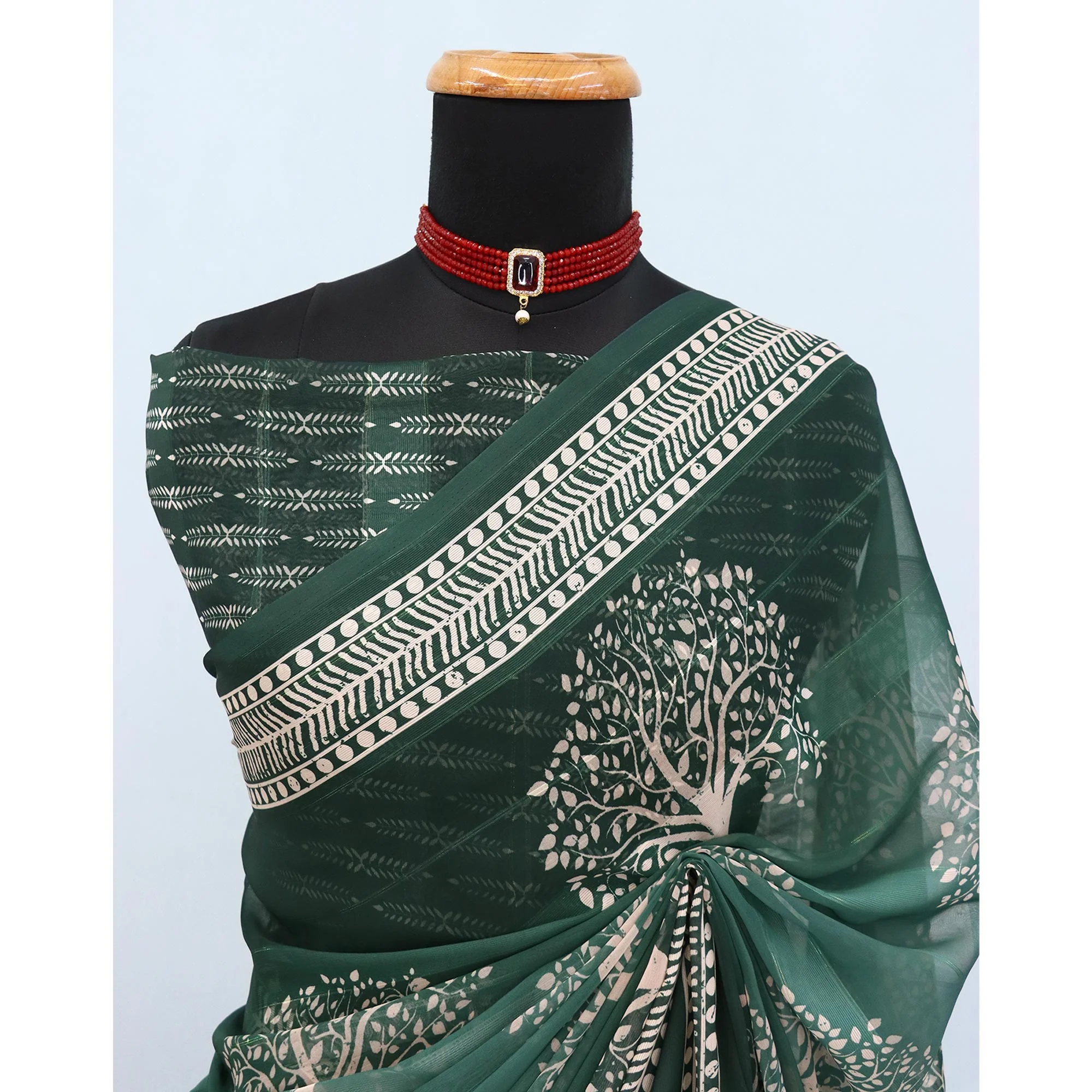Charming Green Digital Tree Printed Georgette Saree Accentuated With Zari Stripes - Image 4